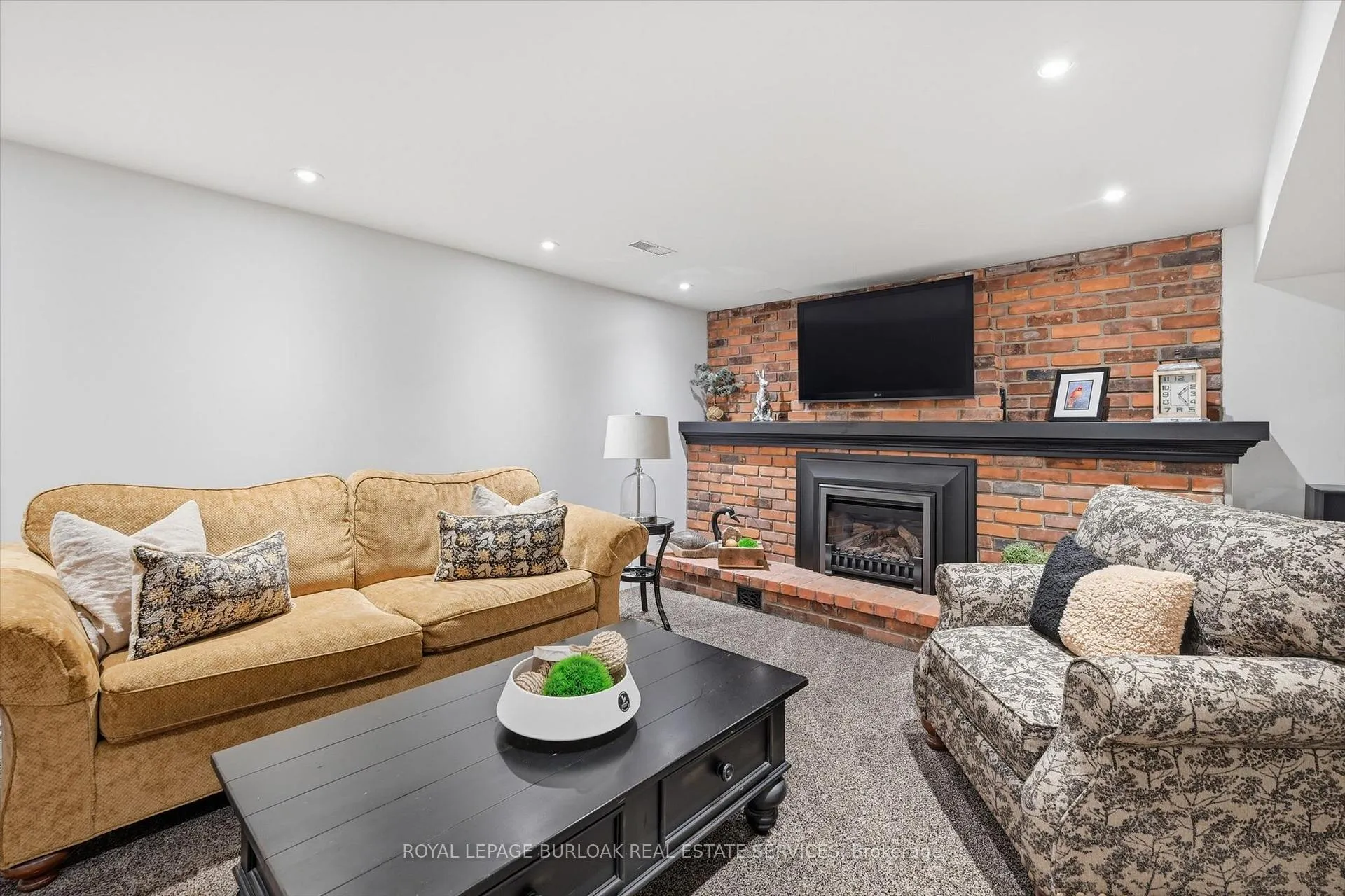 Photo 38 of 3500 Regal Road, Burlington, Roseland — HOMEH