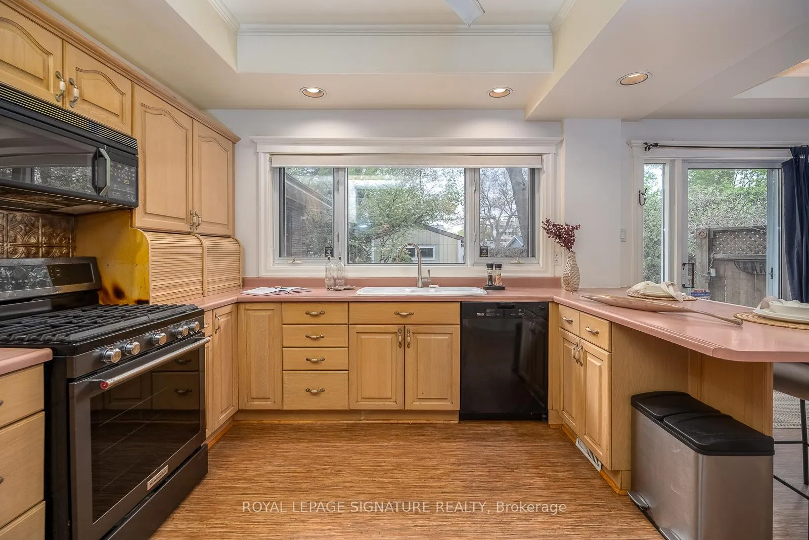 Photo 11 of 76 Highcroft Road, Toronto, Woodbine Corridor — HOMEH