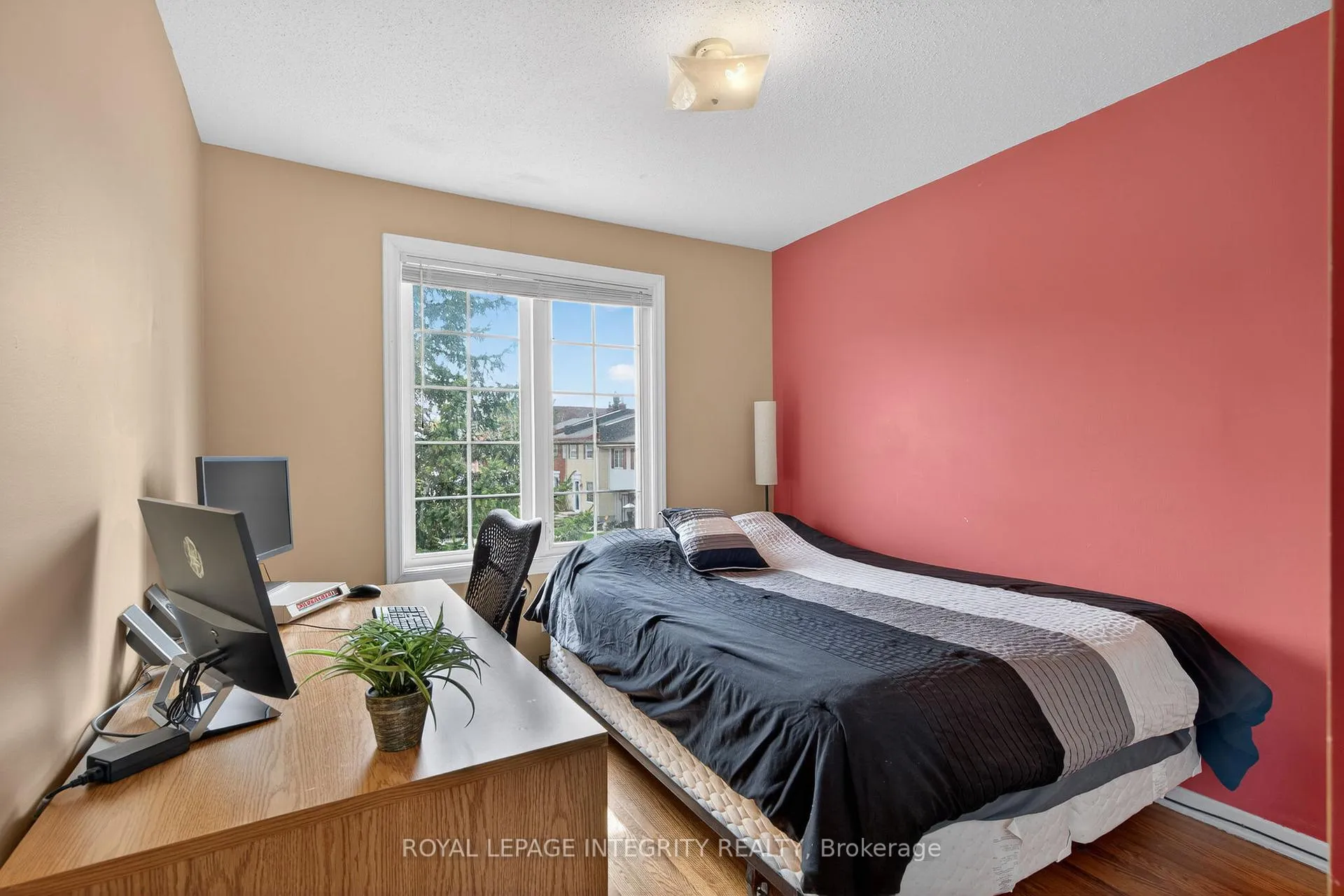 Photo 21 of 183 Monterey Drive, Ottawa, Leslie Park — HOMEH