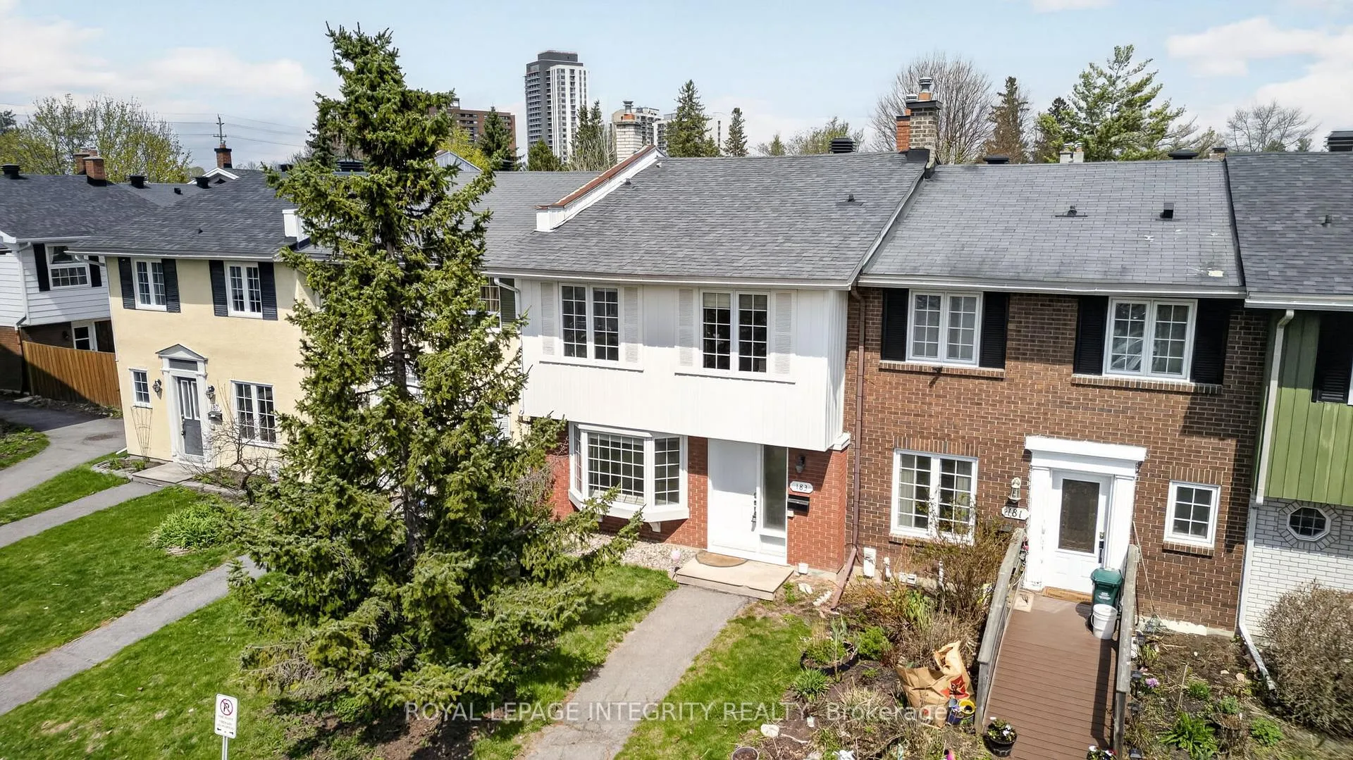 Photo 25 of 183 Monterey Drive, Ottawa, Leslie Park — HOMEH