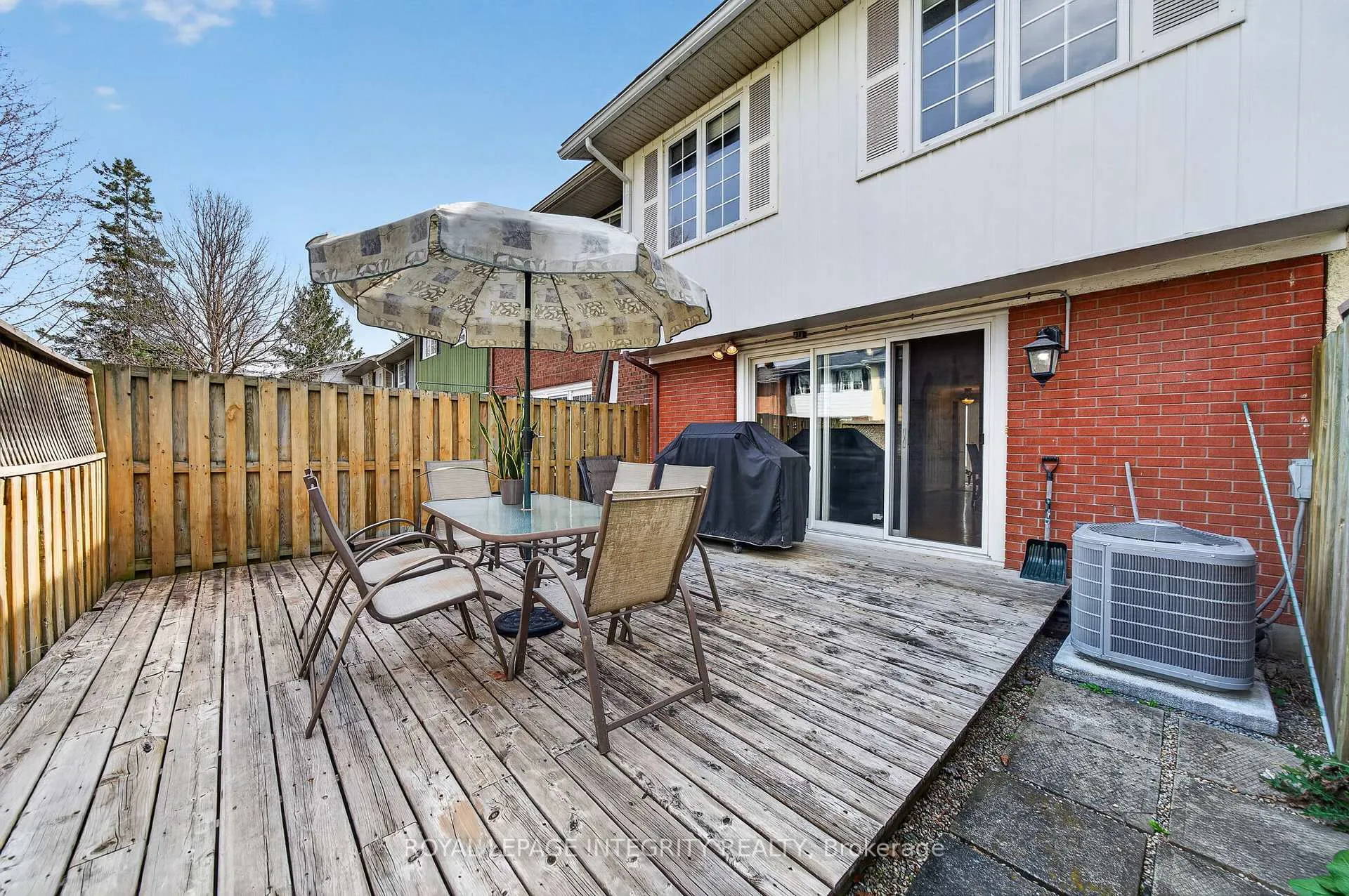 Photo 26 of 183 Monterey Drive, Ottawa, Leslie Park — HOMEH