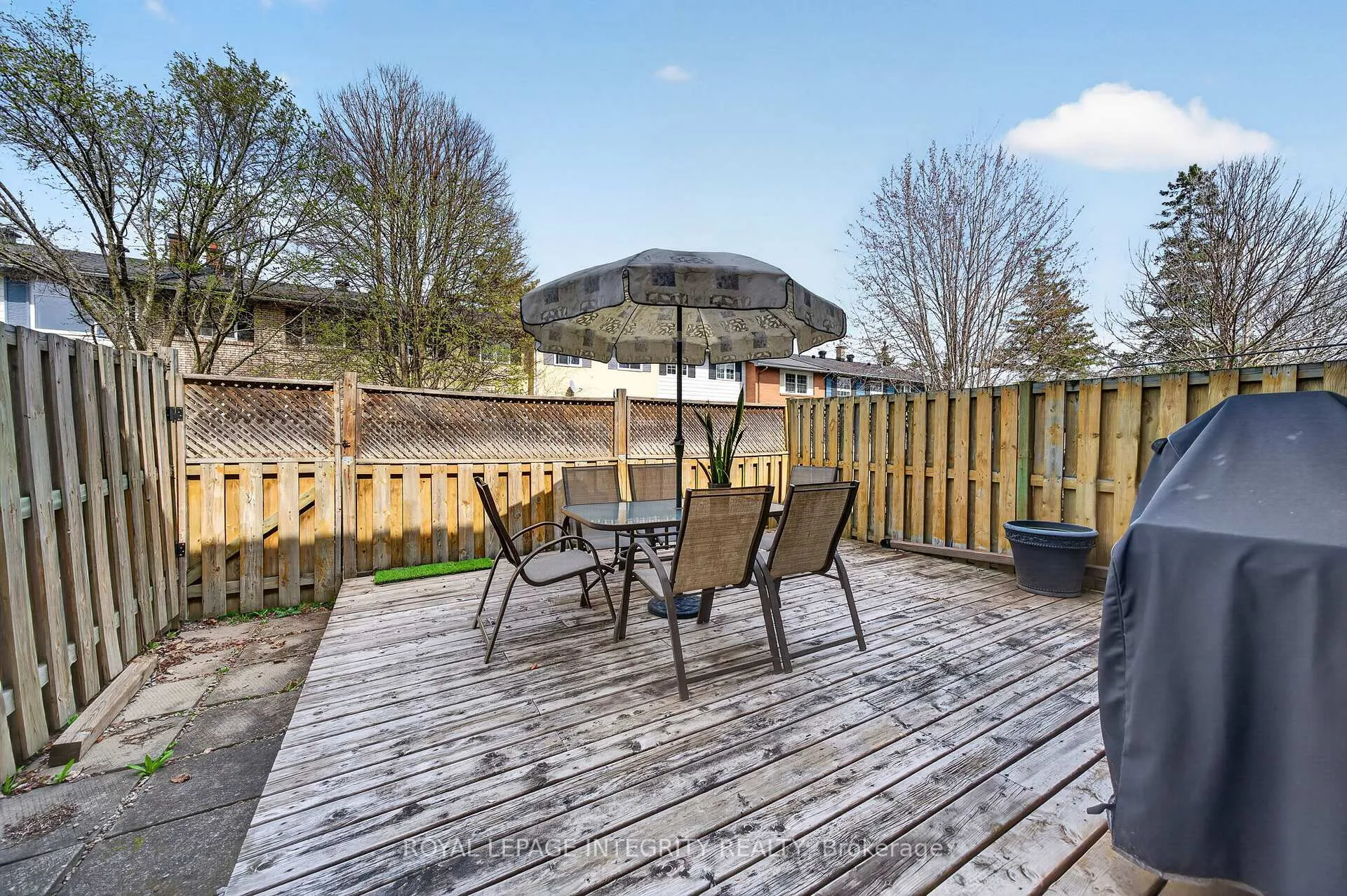 Photo 27 of 183 Monterey Drive, Ottawa, Leslie Park — HOMEH
