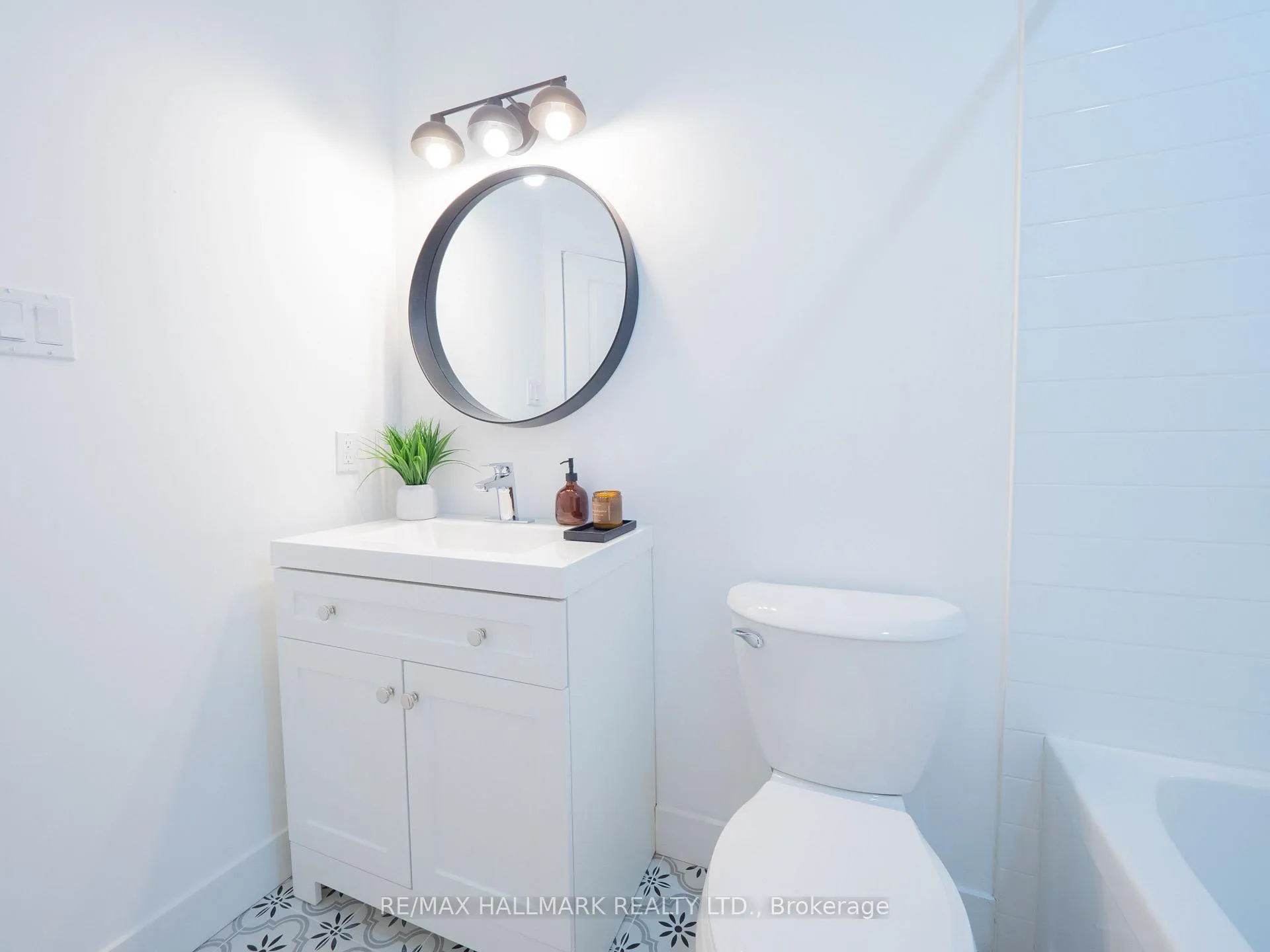Photo 35 of 99 Riverdale Avenue, Toronto, North Riverdale — HOMEH