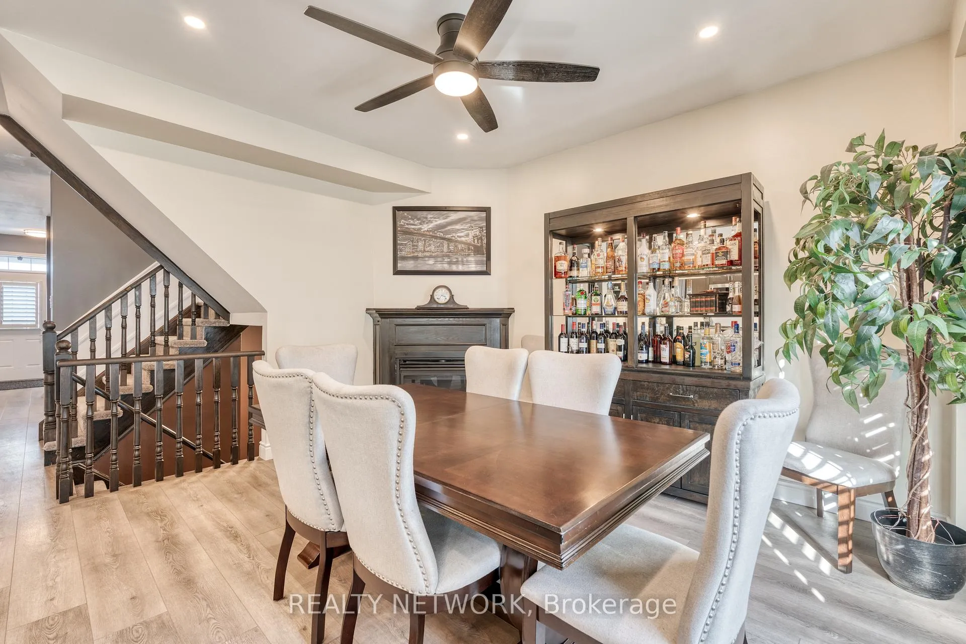Photo 9 of 10 Lockport Way, Hamilton, Winona Park — HOMEH
