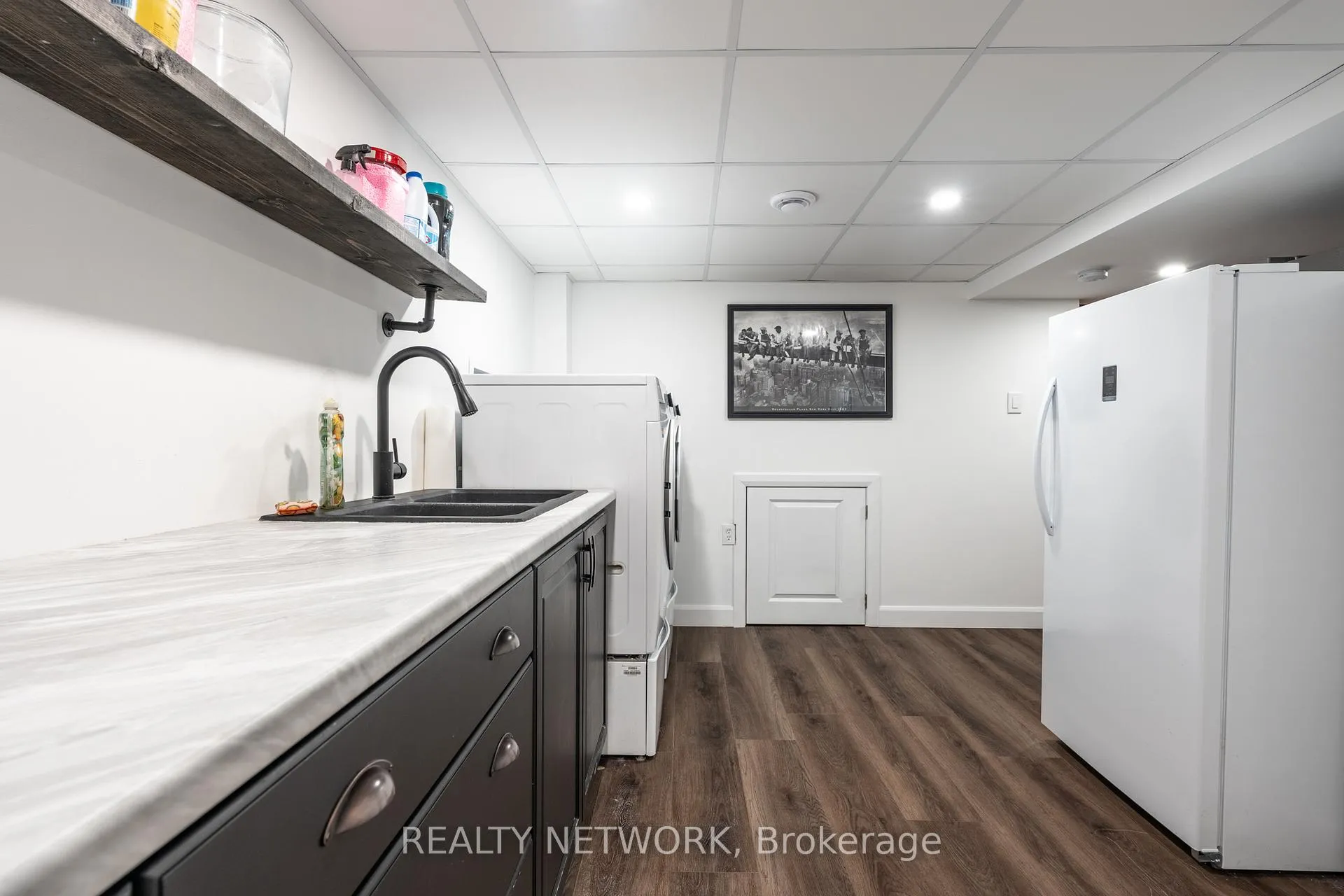 Photo 14 of 10 Lockport Way, Hamilton, Winona Park — HOMEH