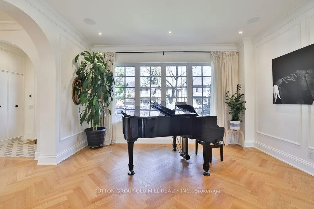 Photo 15 of 5 Elderidge Avenue, Etobicoke, Stonegate-Queensway — HOMEH