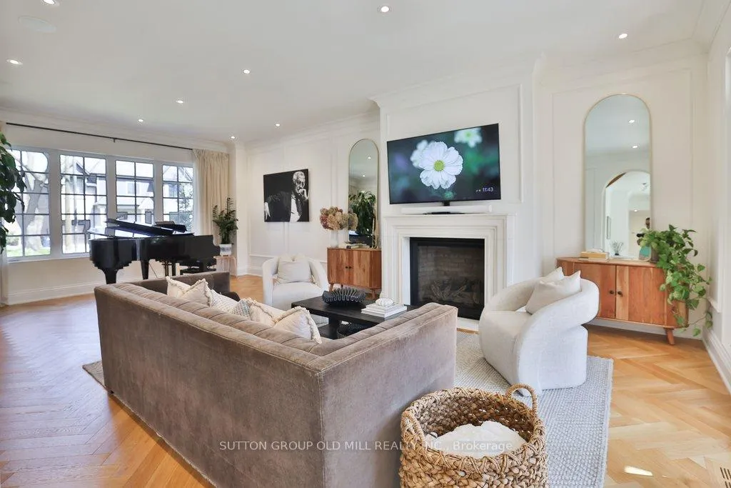 Photo 16 of 5 Elderidge Avenue, Etobicoke, Stonegate-Queensway — HOMEH