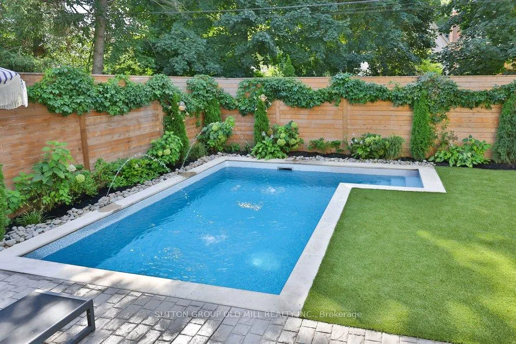 Photo 29 of 5 Elderidge Avenue, Etobicoke, Stonegate-Queensway — HOMEH