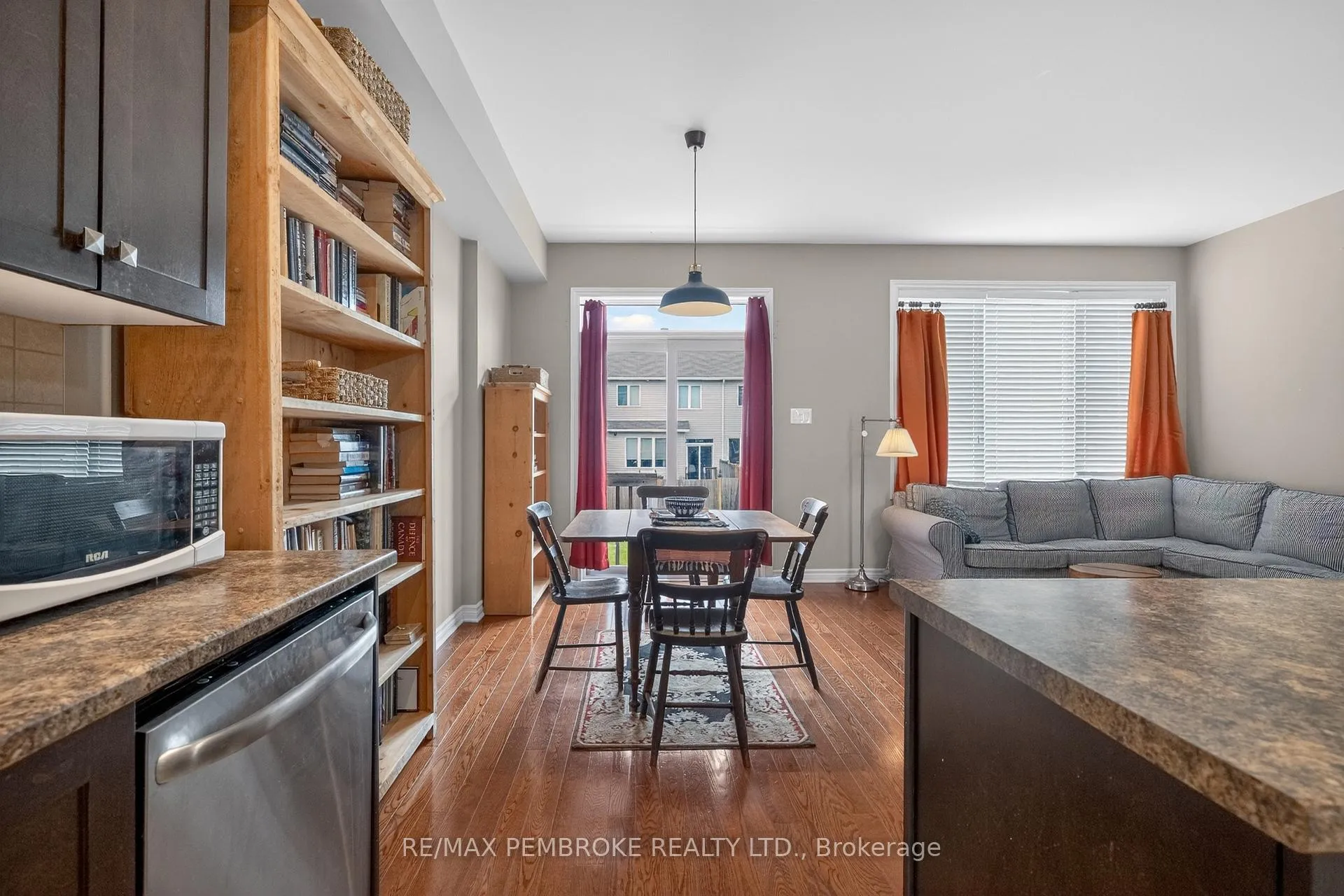 Photo 7 of 1034 Butler Boulevard, Petawawa — HOMEH
