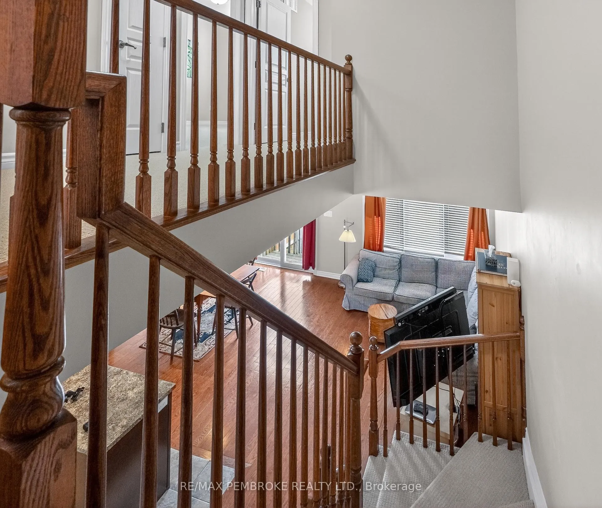 Photo 17 of 1034 Butler Boulevard, Petawawa — HOMEH