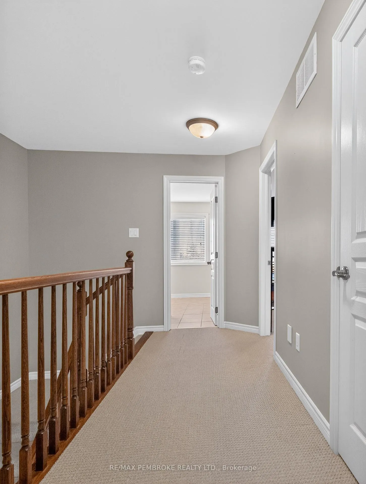 Photo 19 of 1034 Butler Boulevard, Petawawa — HOMEH