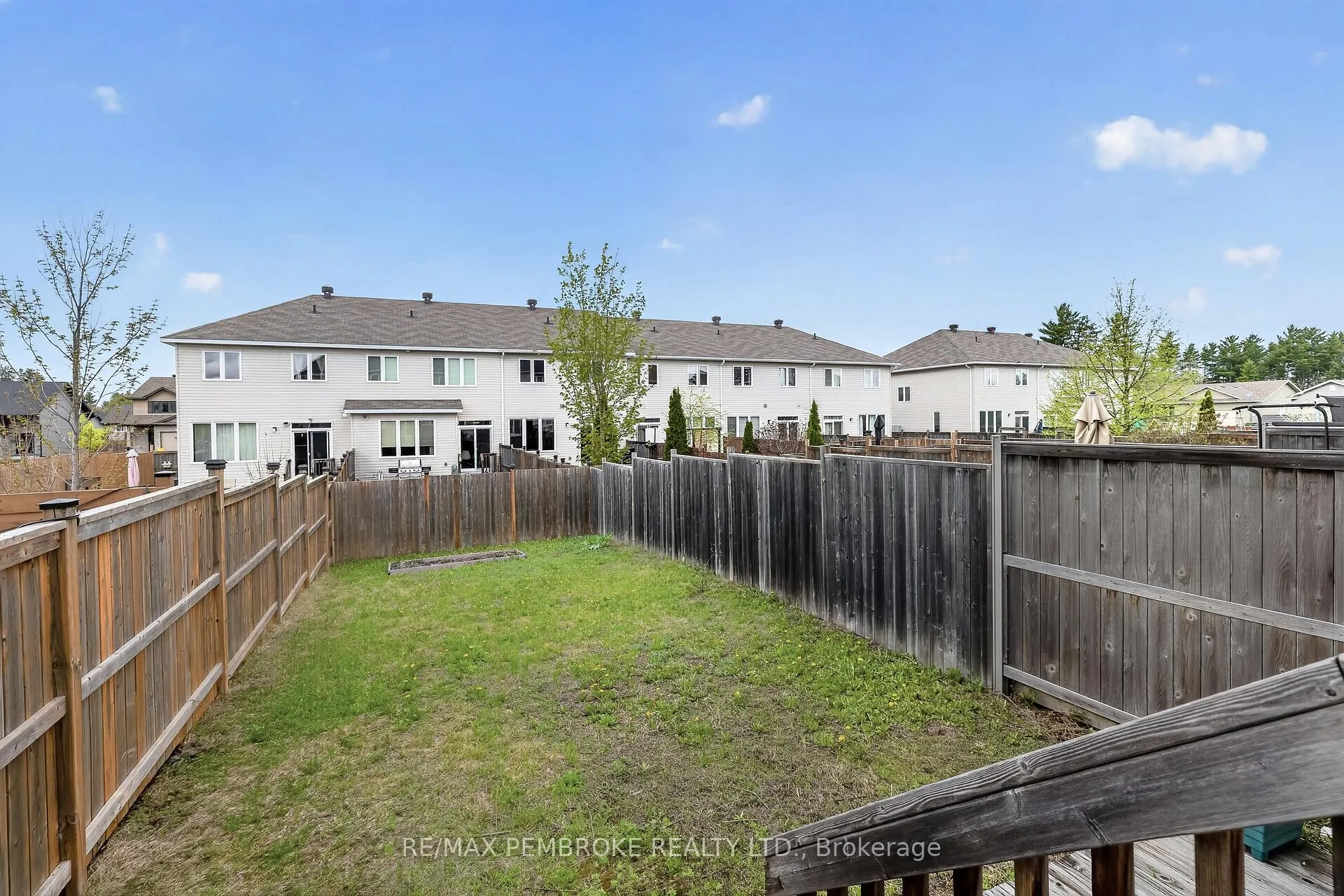 Photo 37 of 1034 Butler Boulevard, Petawawa — HOMEH