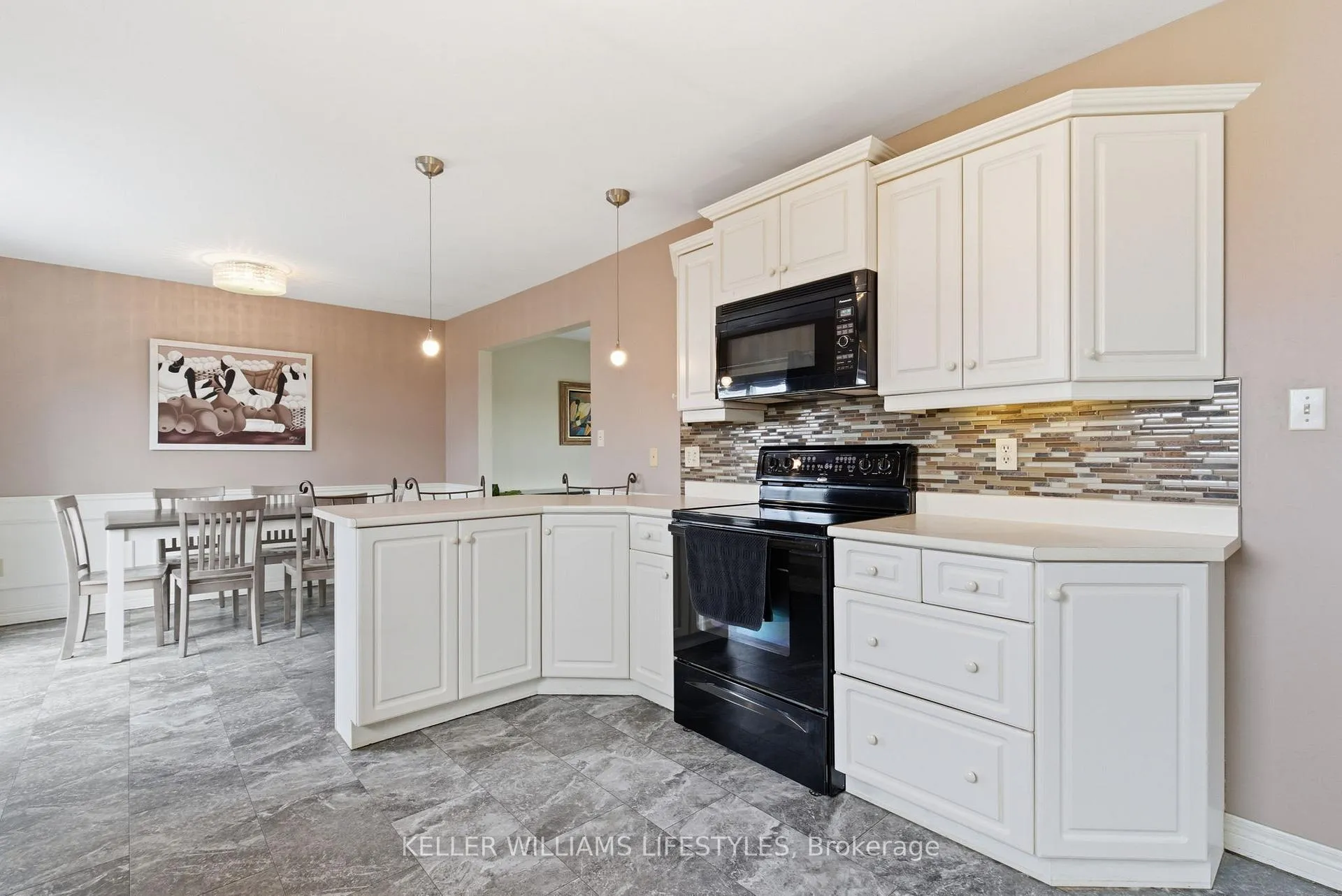 Photo 12 of 41 Dyer Street, St. Thomas — HOMEH
