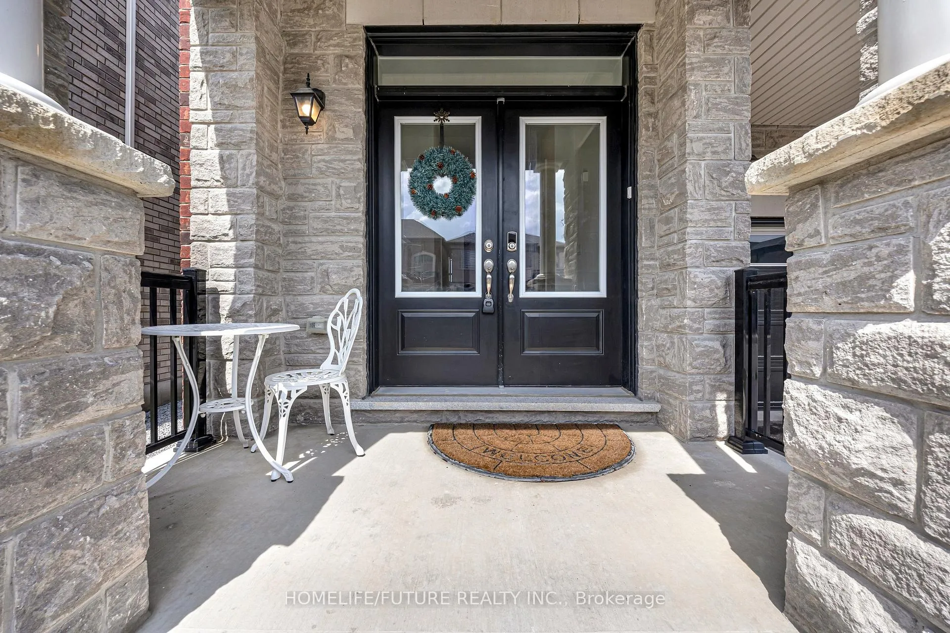 Photo 2 of 1416 Swallowtail Lane, Pickering, Rural Pickering — HOMEH