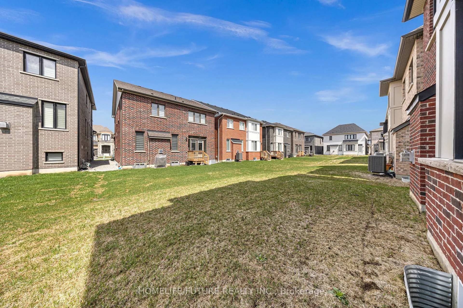 Photo 4 of 1416 Swallowtail Lane, Pickering, Rural Pickering — HOMEH