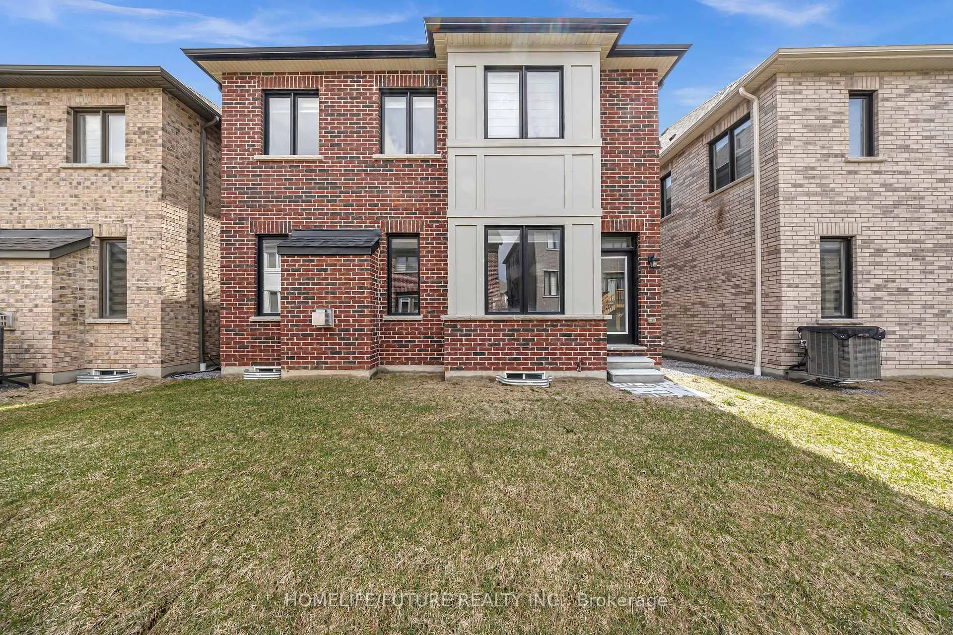 Photo 5 of 1416 Swallowtail Lane, Pickering, Rural Pickering — HOMEH