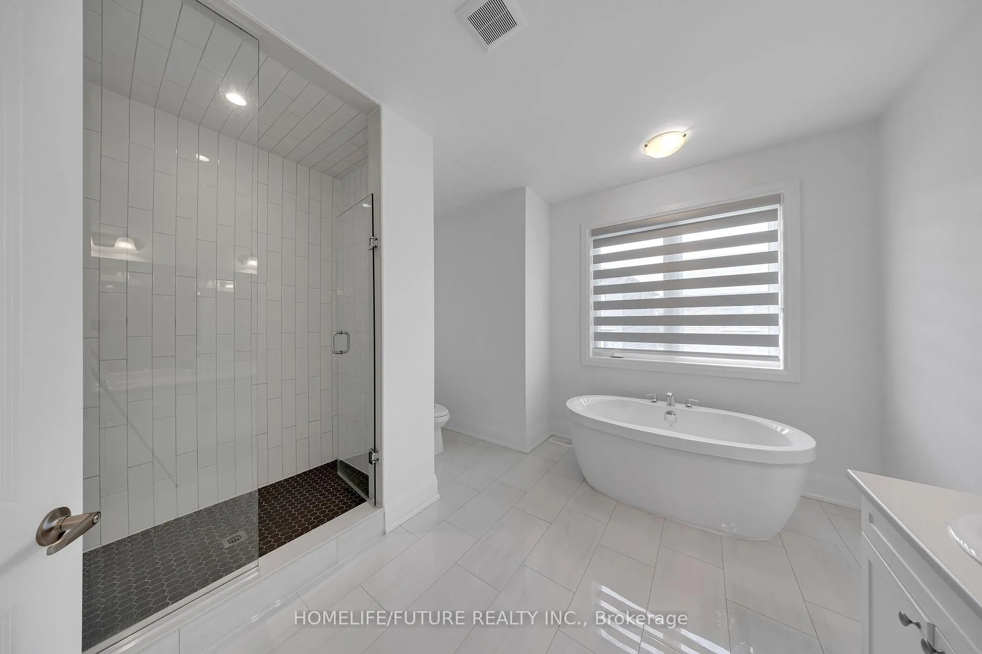 Photo 33 of 1416 Swallowtail Lane, Pickering, Rural Pickering — HOMEH