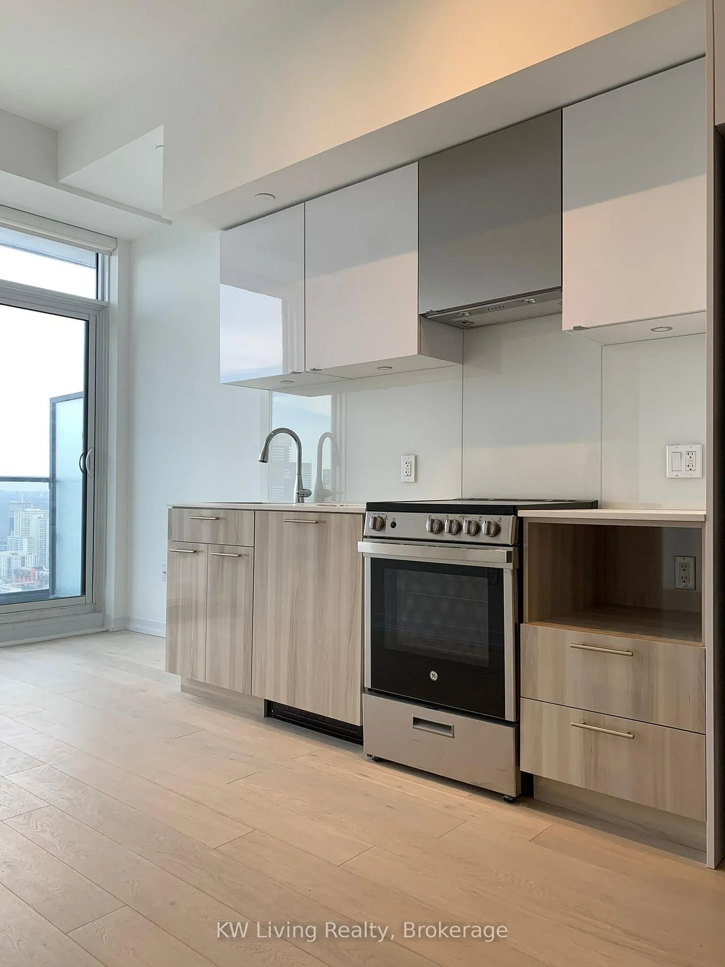 Photo 6 of Unit Lph12, 251 Jarvis Street, Toronto, Church-Yonge Corridor — HOMEH
