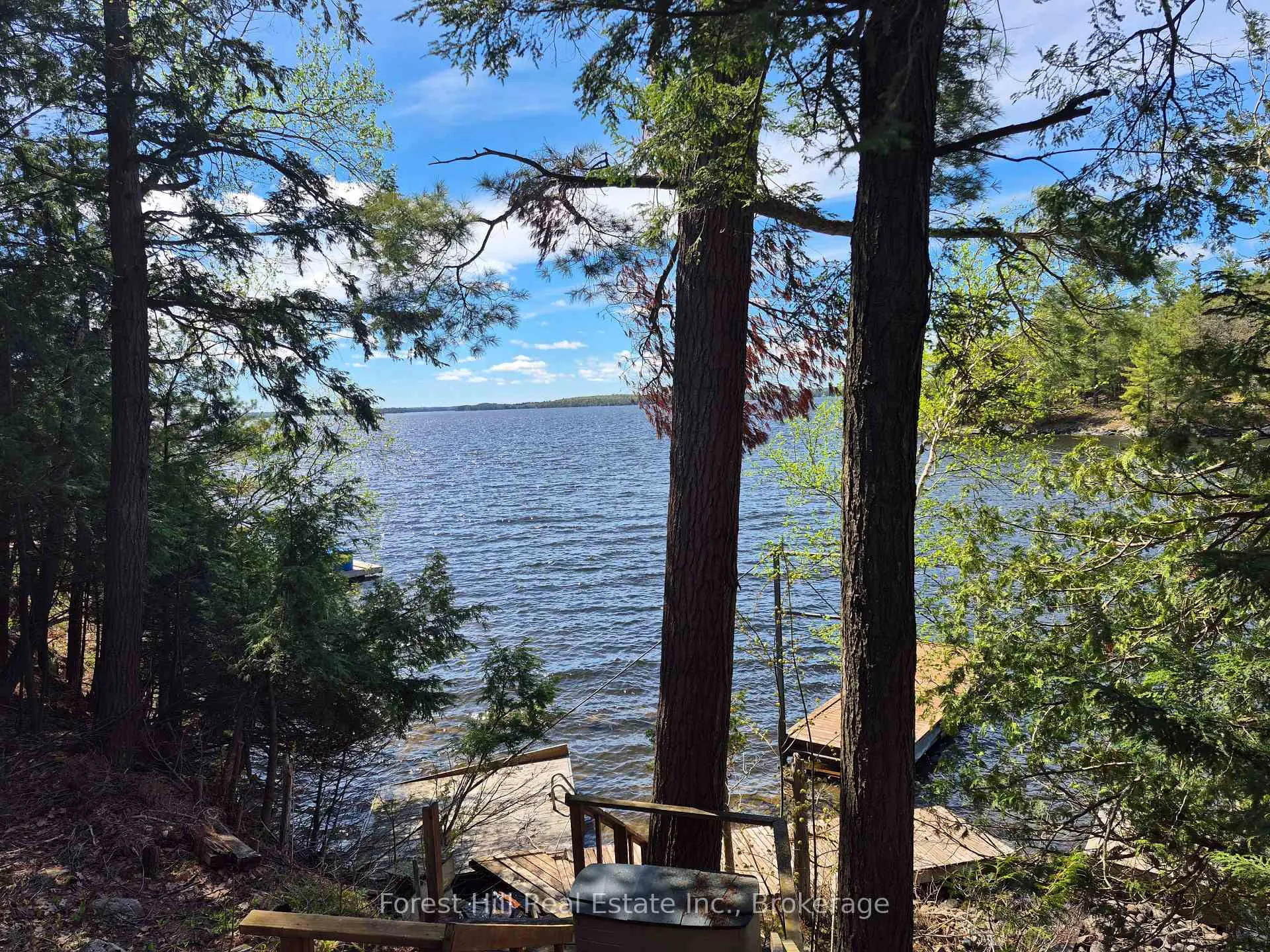 Photo 5 of 1024 Ennis Bay Road S, Bracebridge, Muskoka (N) — HOMEH