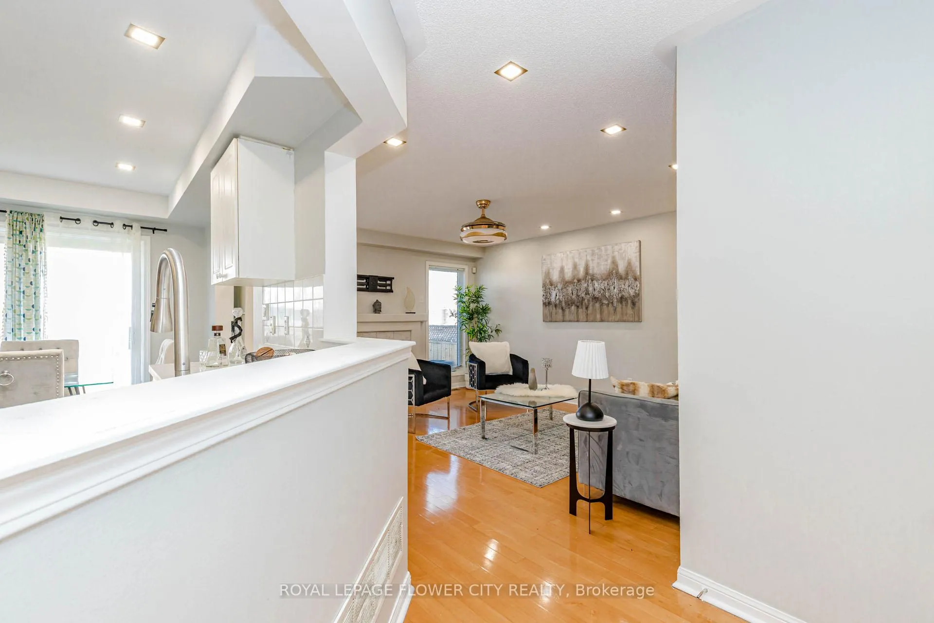 Photo 10 of 10 Vista Green Crescent, Brampton, Fletcher's Meadow — HOMEH