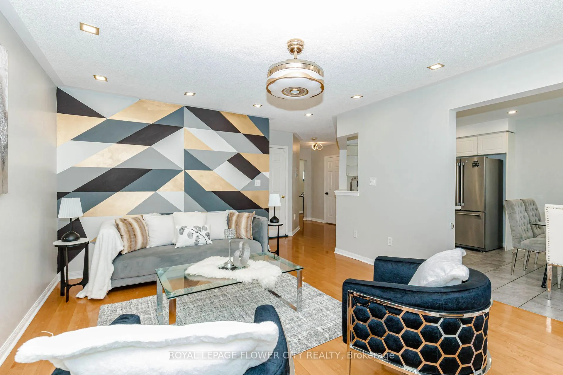 Photo 13 of 10 Vista Green Crescent, Brampton, Fletcher's Meadow — HOMEH