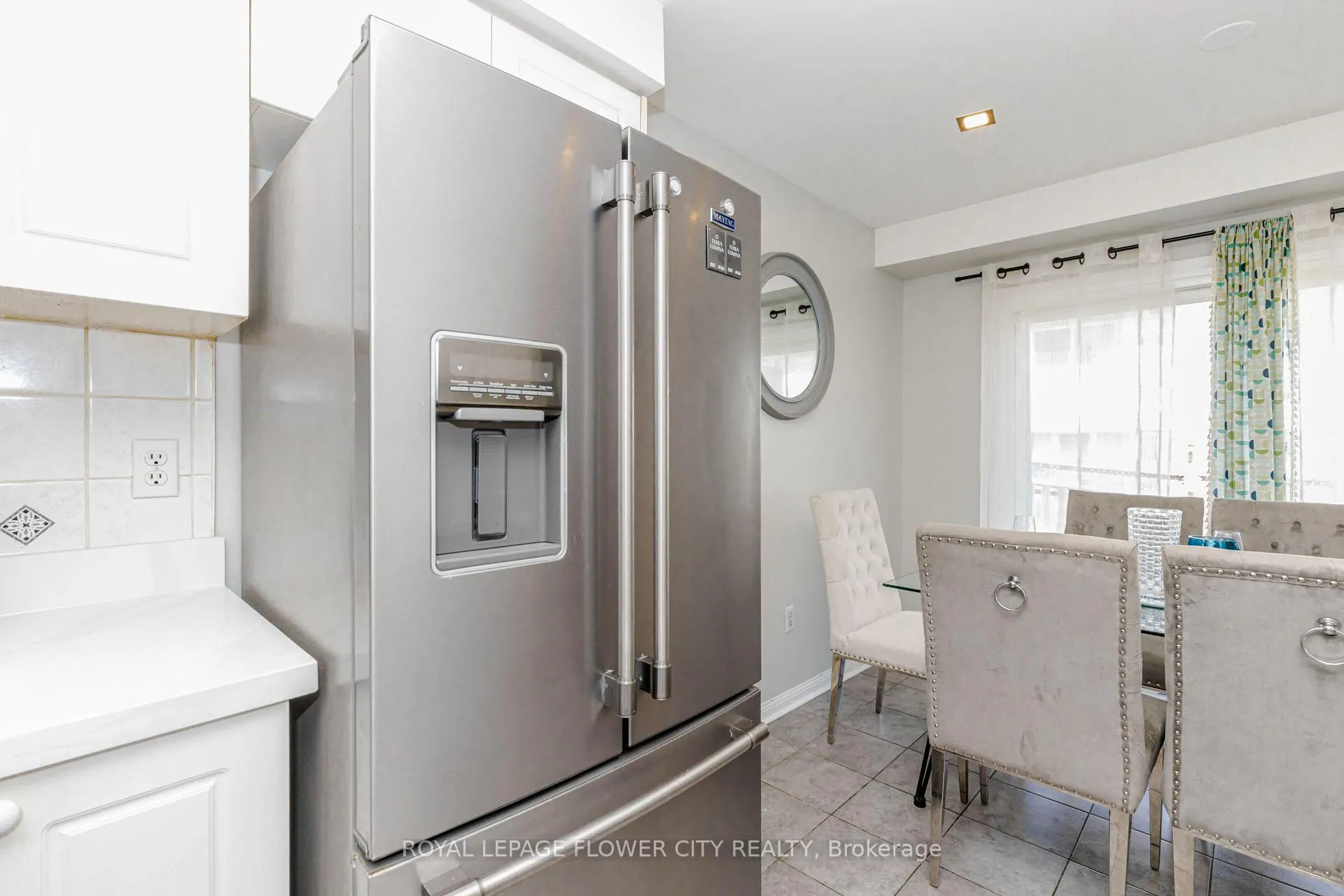 Photo 20 of 10 Vista Green Crescent, Brampton, Fletcher's Meadow — HOMEH