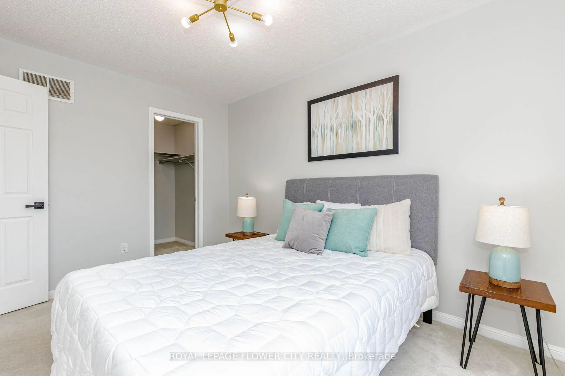 Photo 31 of 10 Vista Green Crescent, Brampton, Fletcher's Meadow — HOMEH
