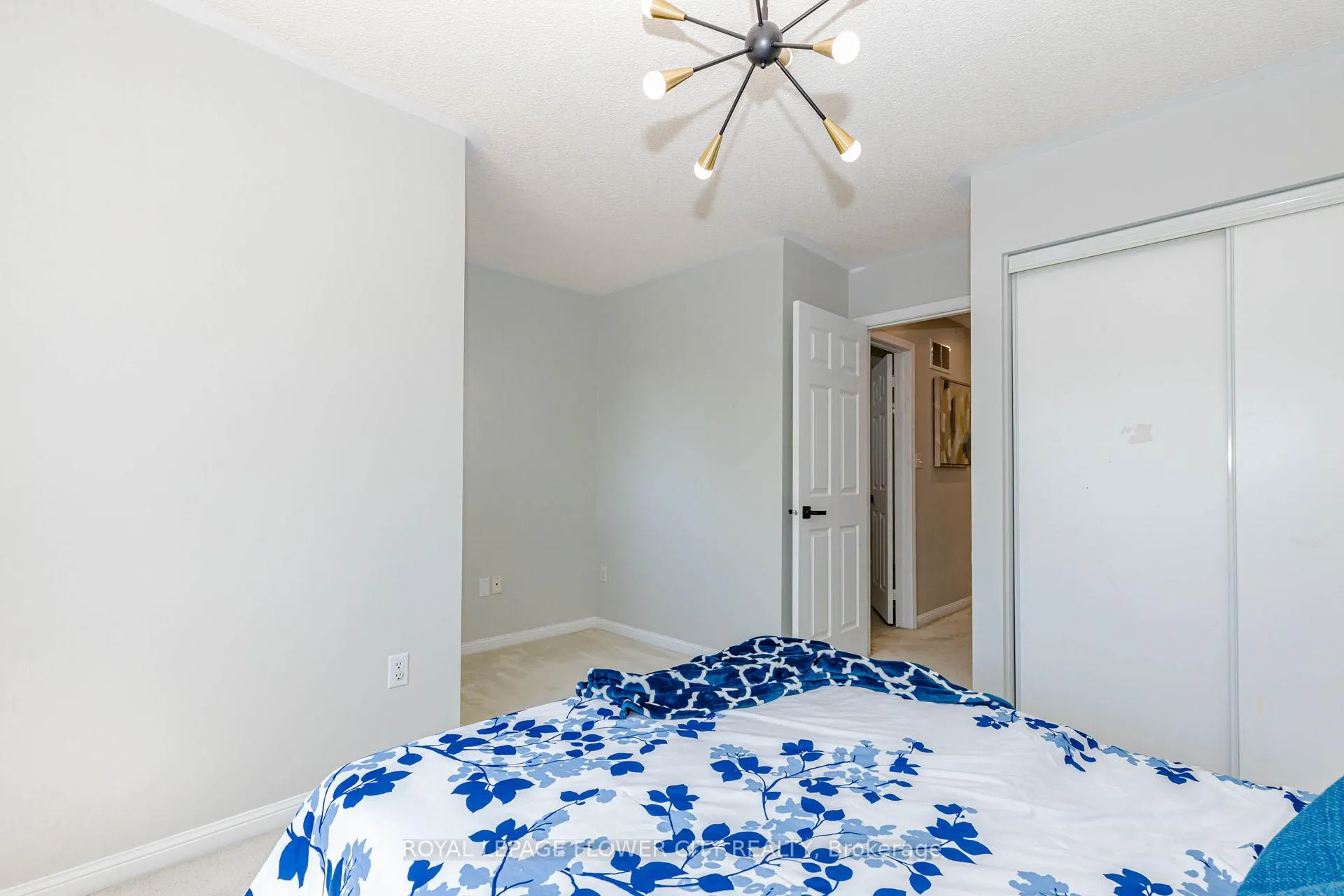 Photo 36 of 10 Vista Green Crescent, Brampton, Fletcher's Meadow — HOMEH