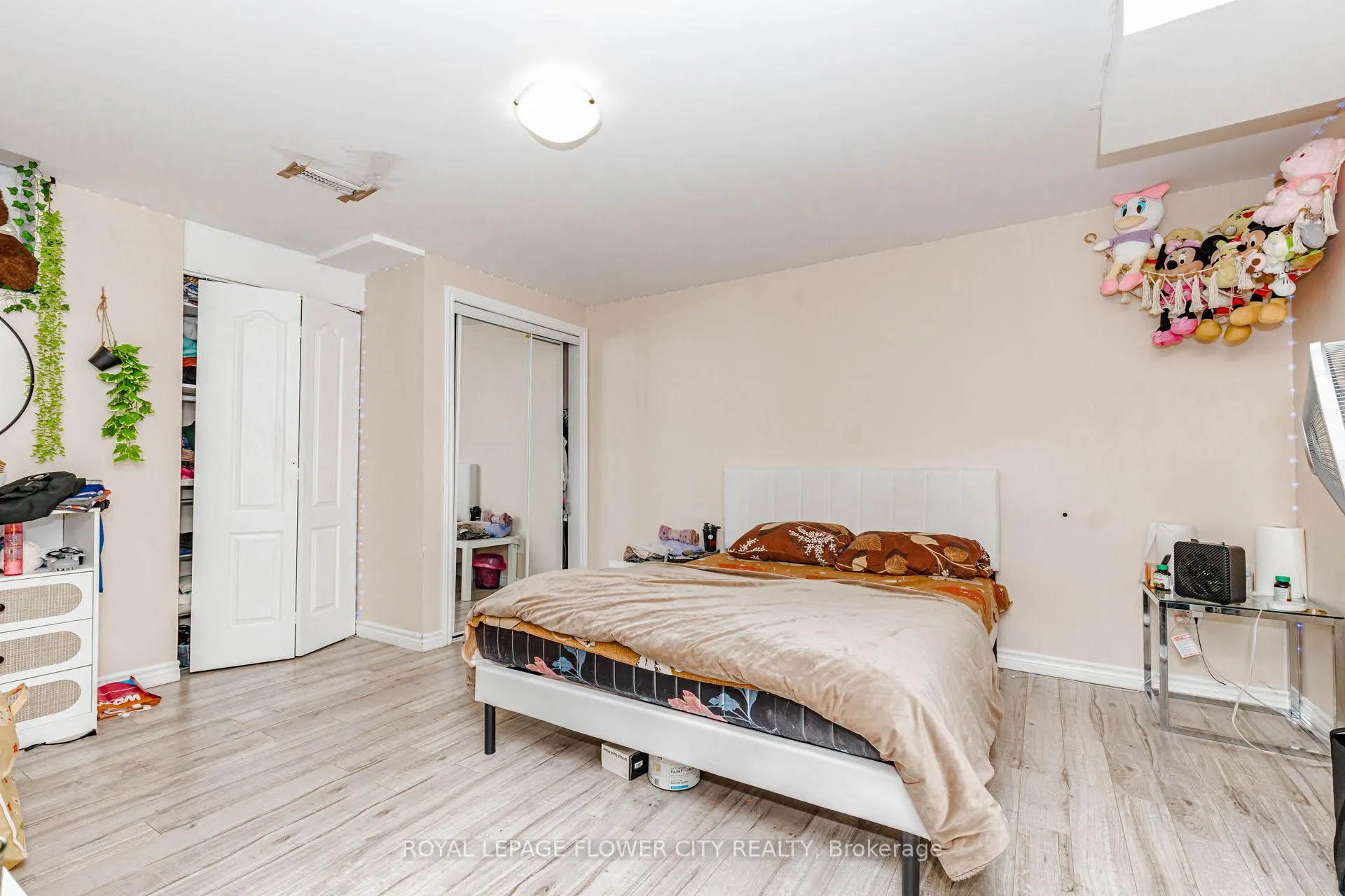 Photo 45 of 10 Vista Green Crescent, Brampton, Fletcher's Meadow — HOMEH