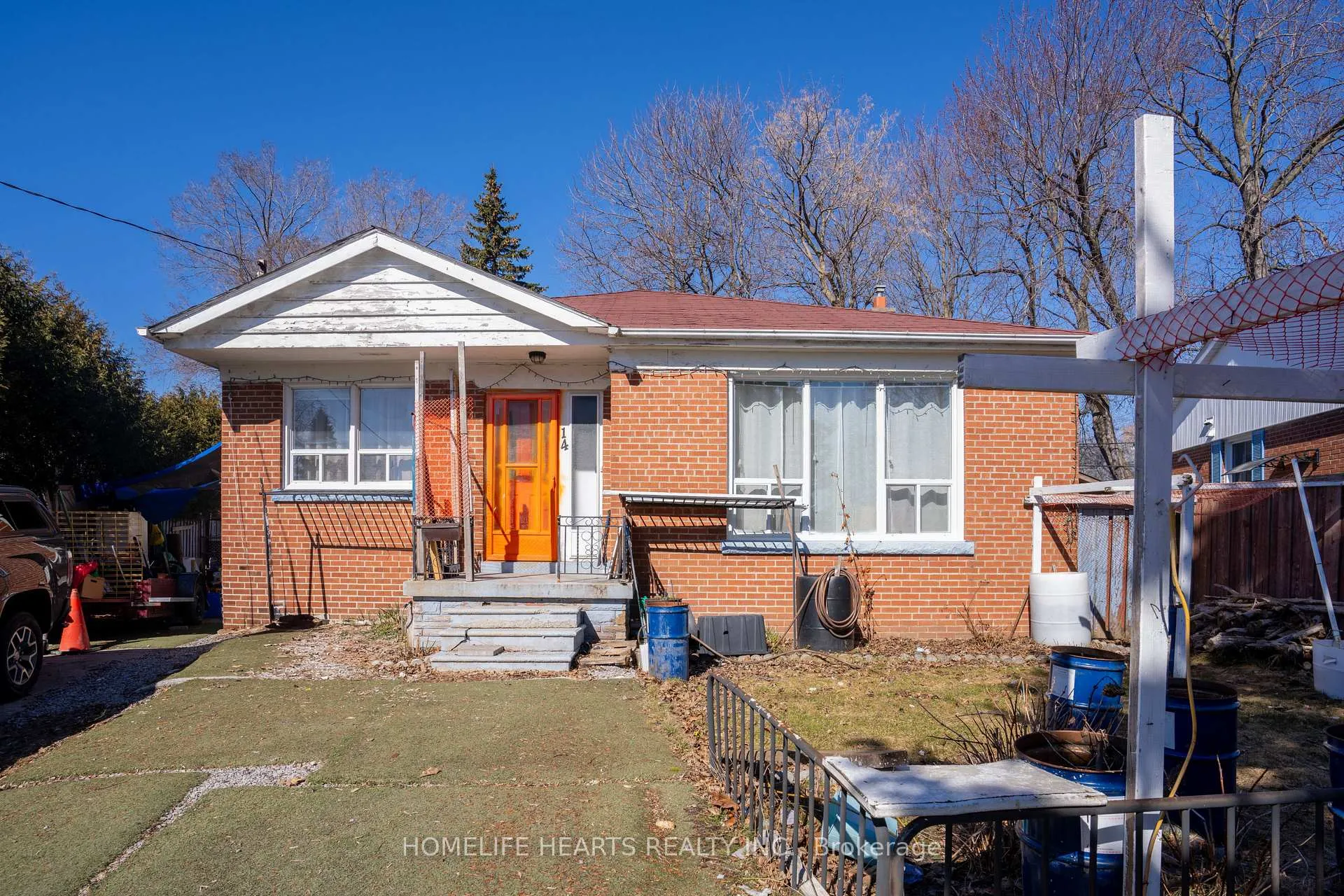 Photo 1 of 14 Mackinac Crescent, Scarborough, Bendale — HOMEH