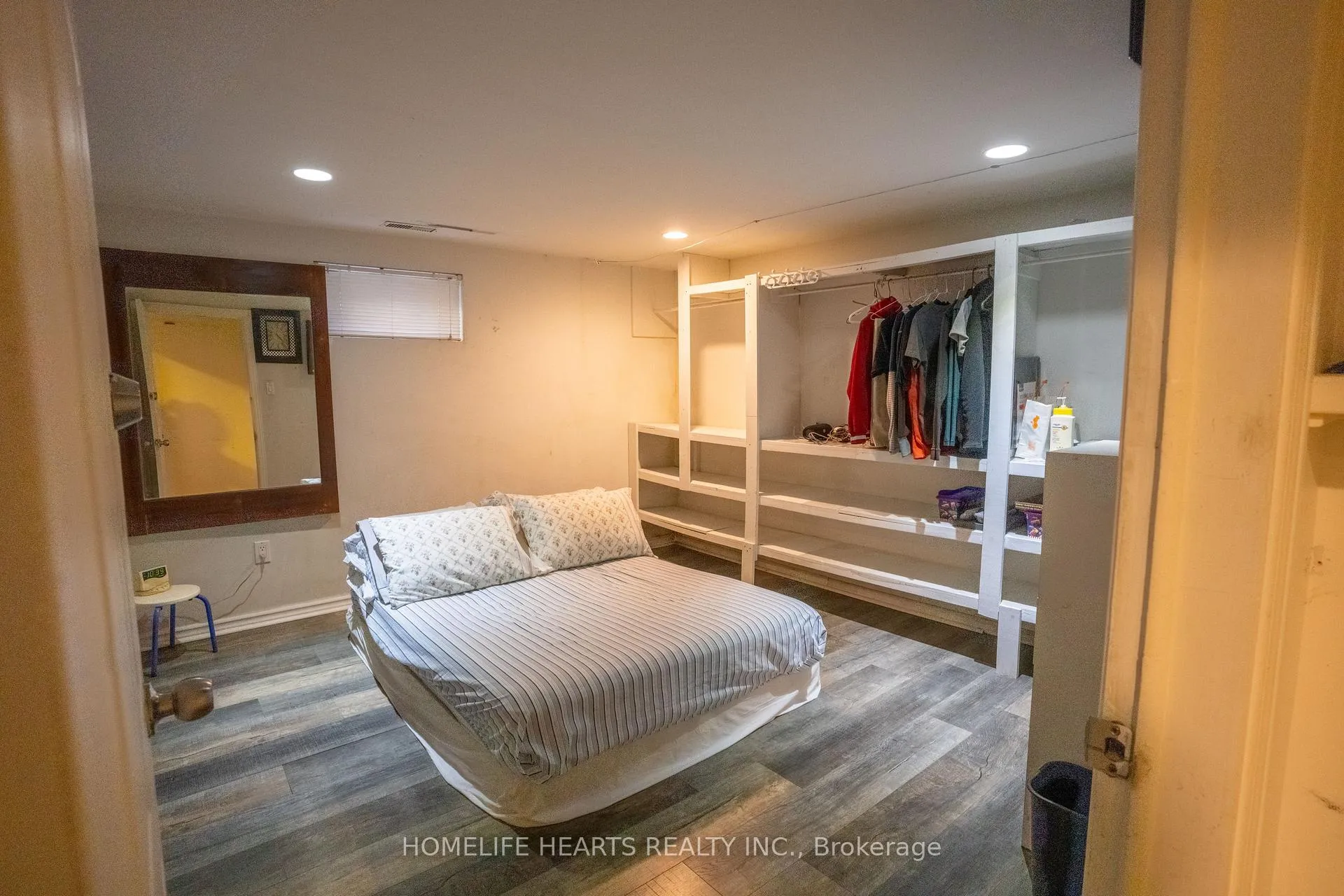 Photo 4 of 14 Mackinac Crescent, Scarborough, Bendale — HOMEH