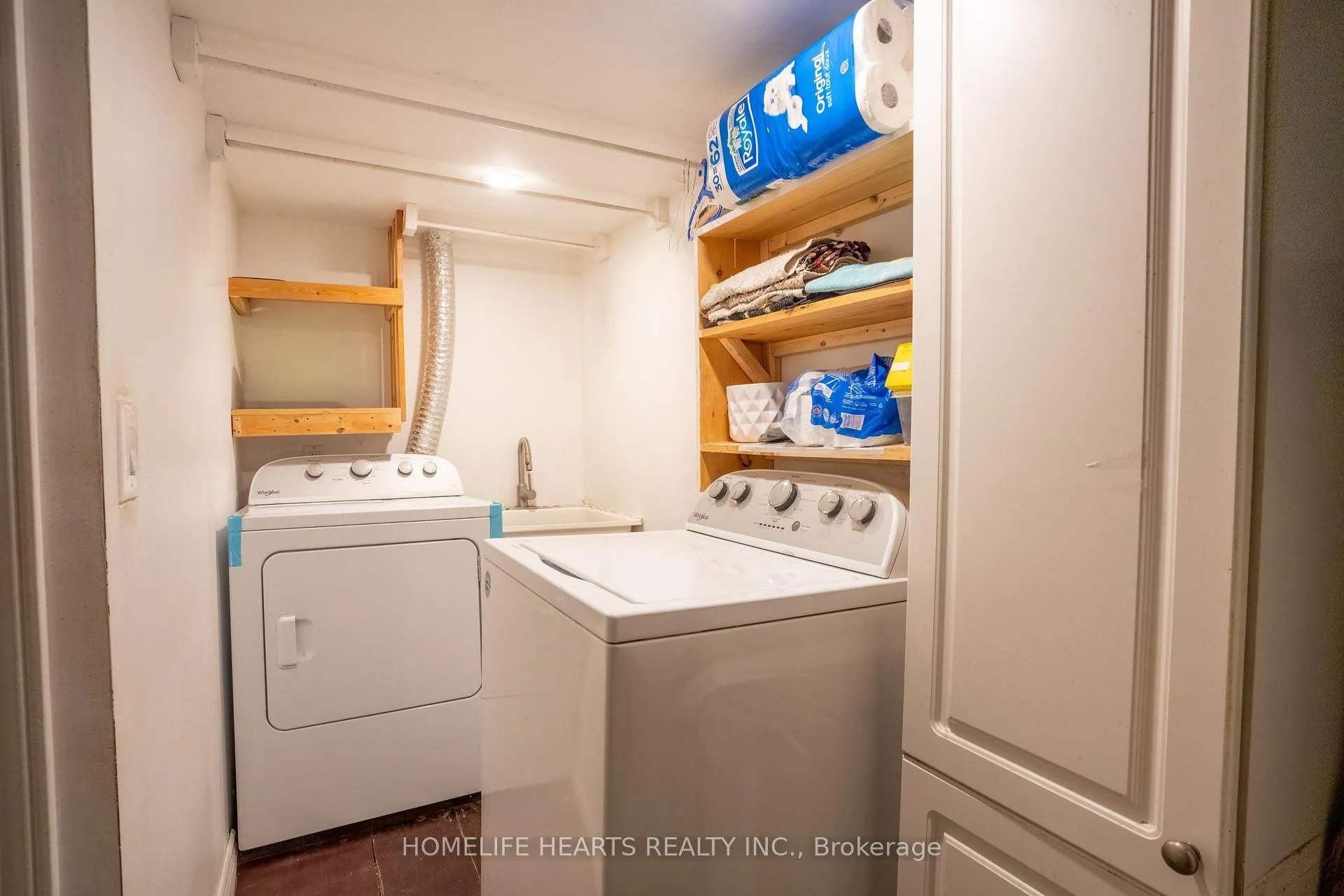 Photo 7 of 14 Mackinac Crescent, Scarborough, Bendale — HOMEH