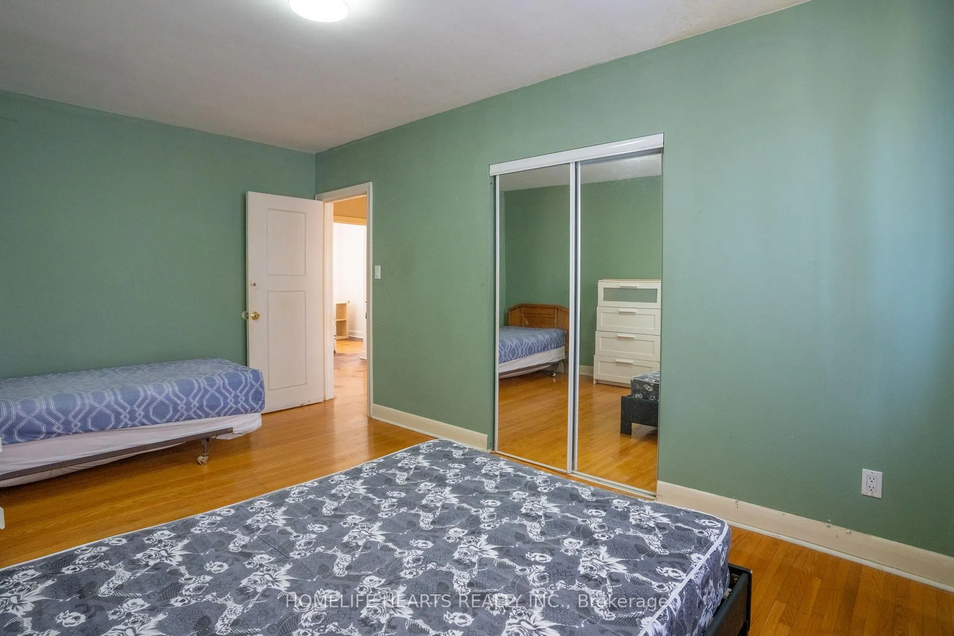 Photo 21 of 14 Mackinac Crescent, Scarborough, Bendale — HOMEH