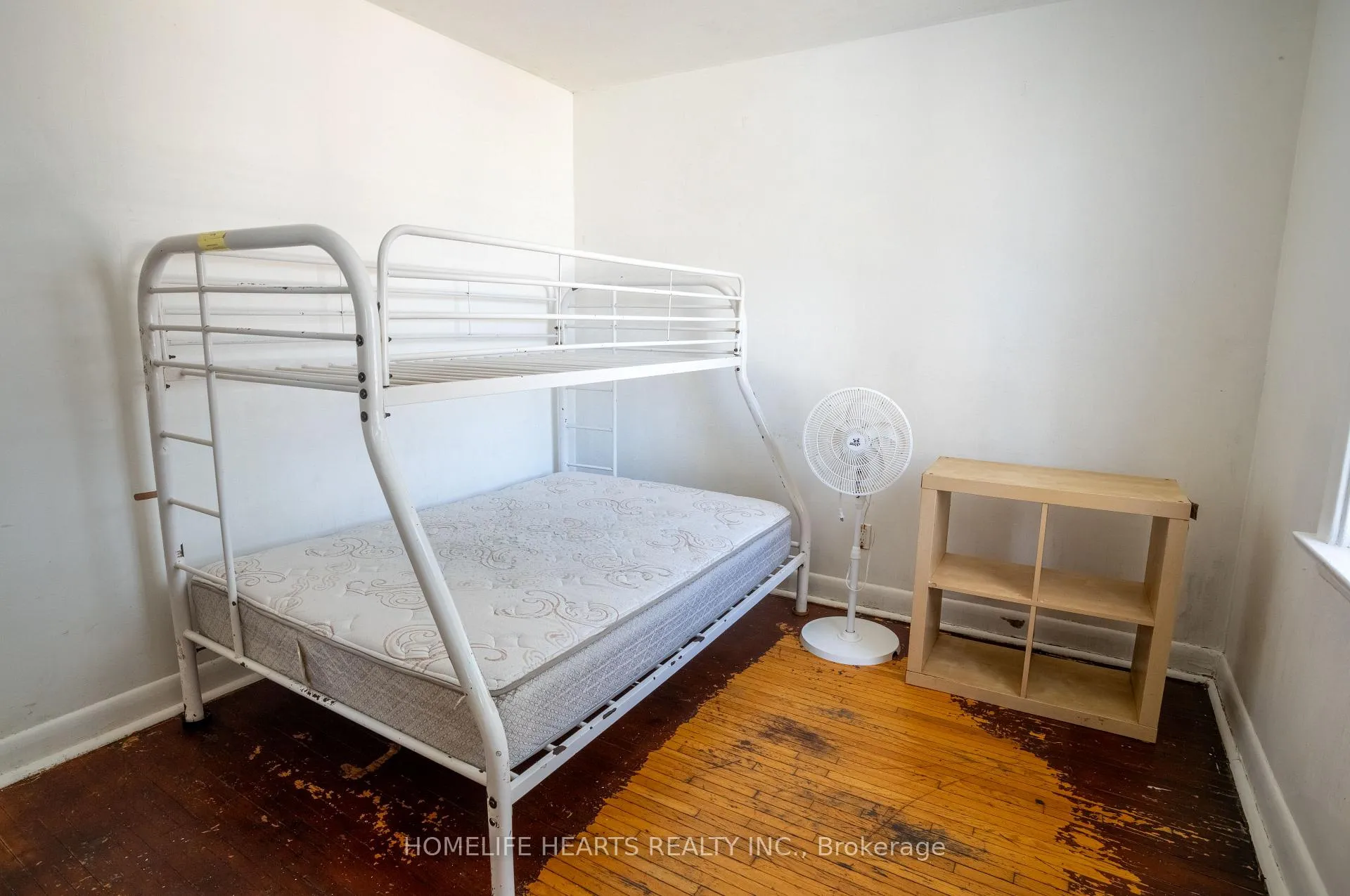 Photo 25 of 14 Mackinac Crescent, Scarborough, Bendale — HOMEH