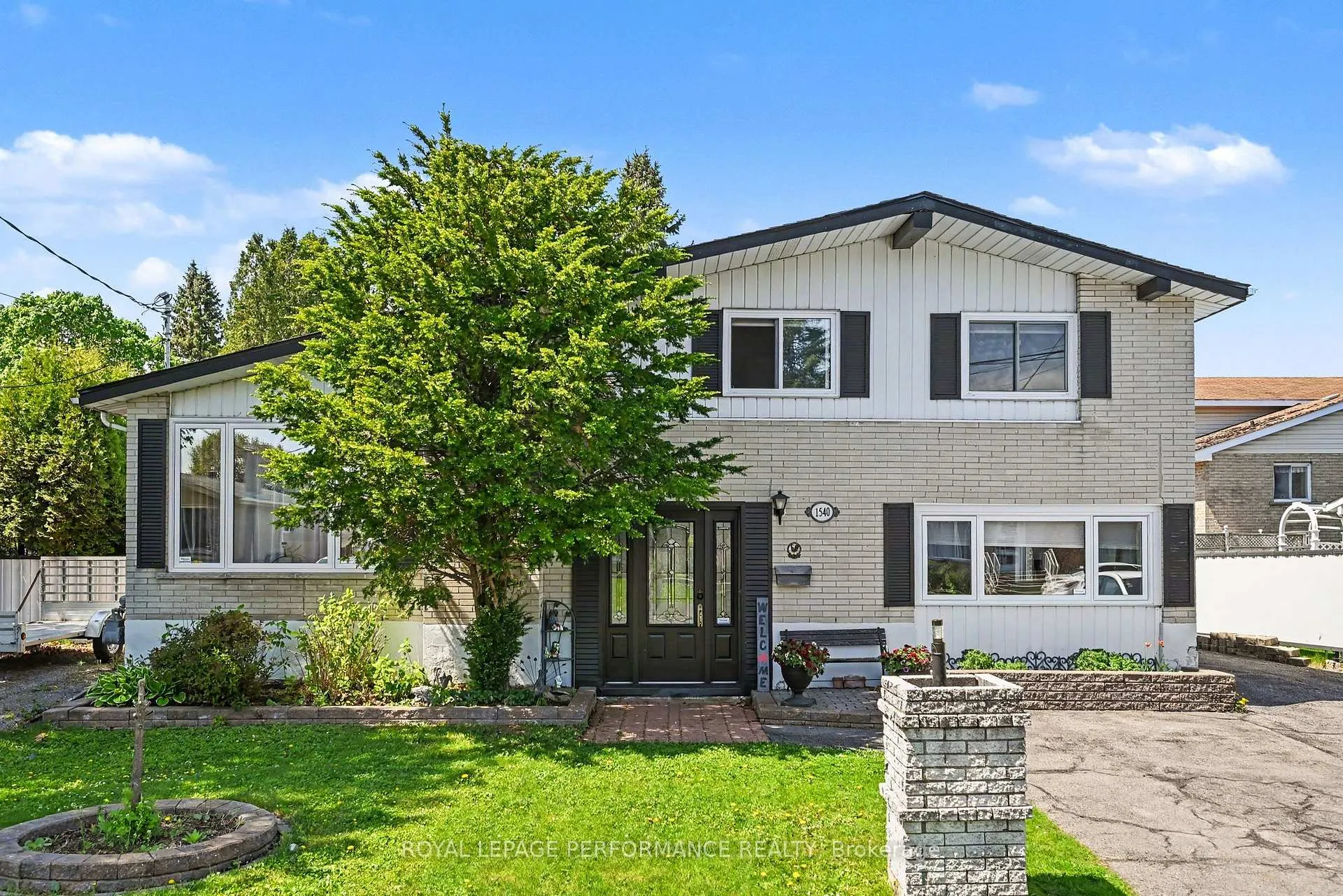 Photo 2 of 1540 Gage Avenue, Cornwall — HOMEH