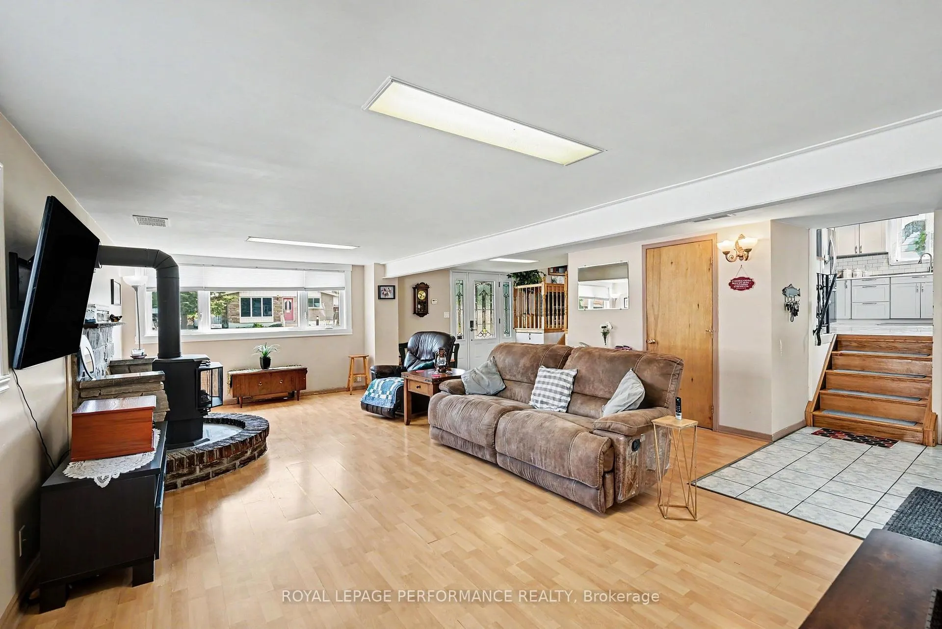 Photo 6 of 1540 Gage Avenue, Cornwall — HOMEH