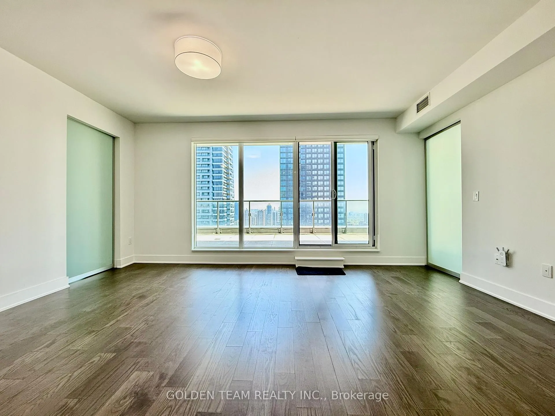 Photo 15 of Unit 3209, 955 Bay Street, Toronto, Bay Street Corridor — HOMEH