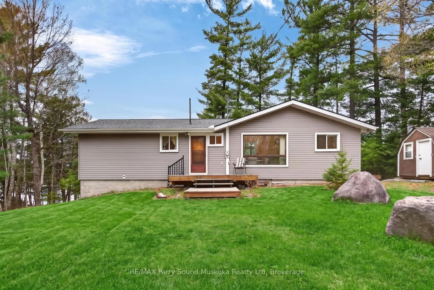 Photo 13 of 37 Smithpine Crescent, McKellar — HOMEH