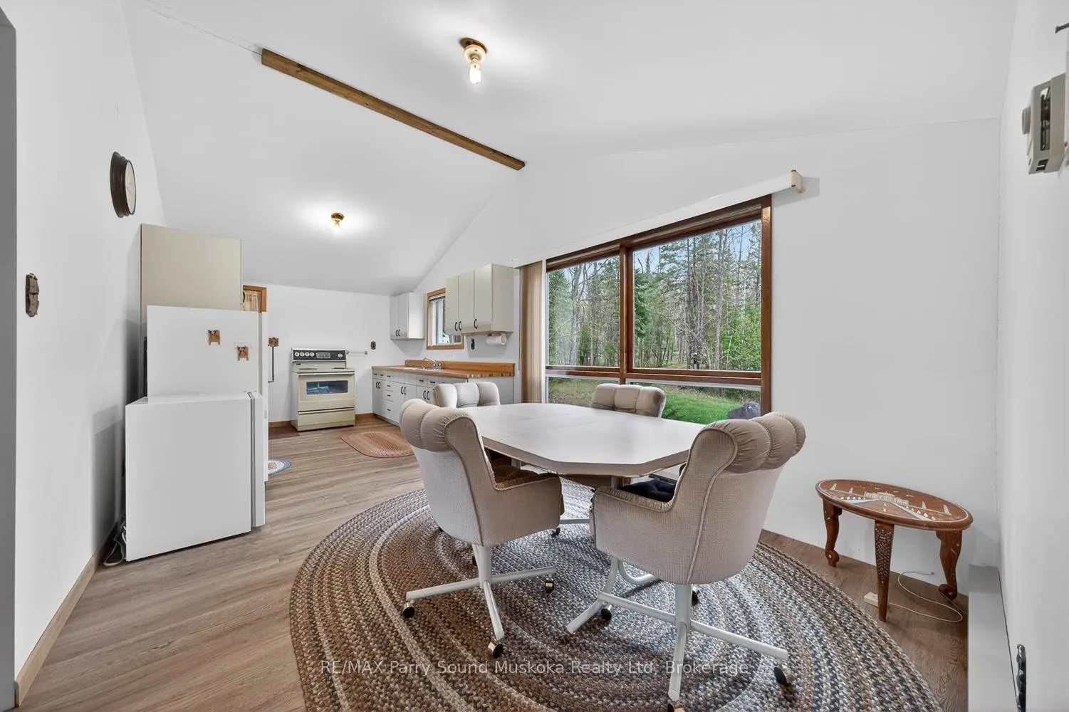 Photo 15 of 37 Smithpine Crescent, McKellar — HOMEH
