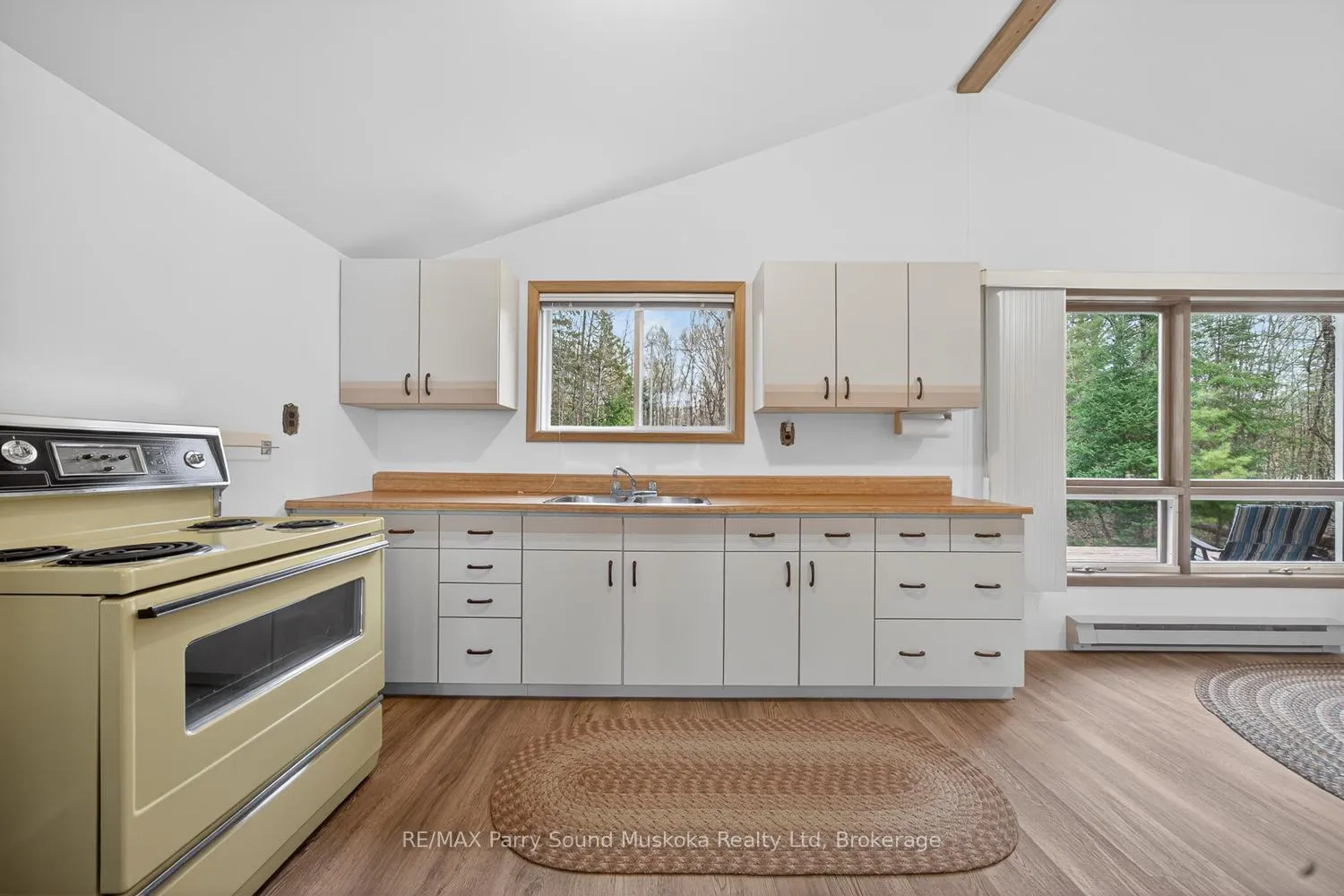 Photo 22 of 37 Smithpine Crescent, McKellar — HOMEH