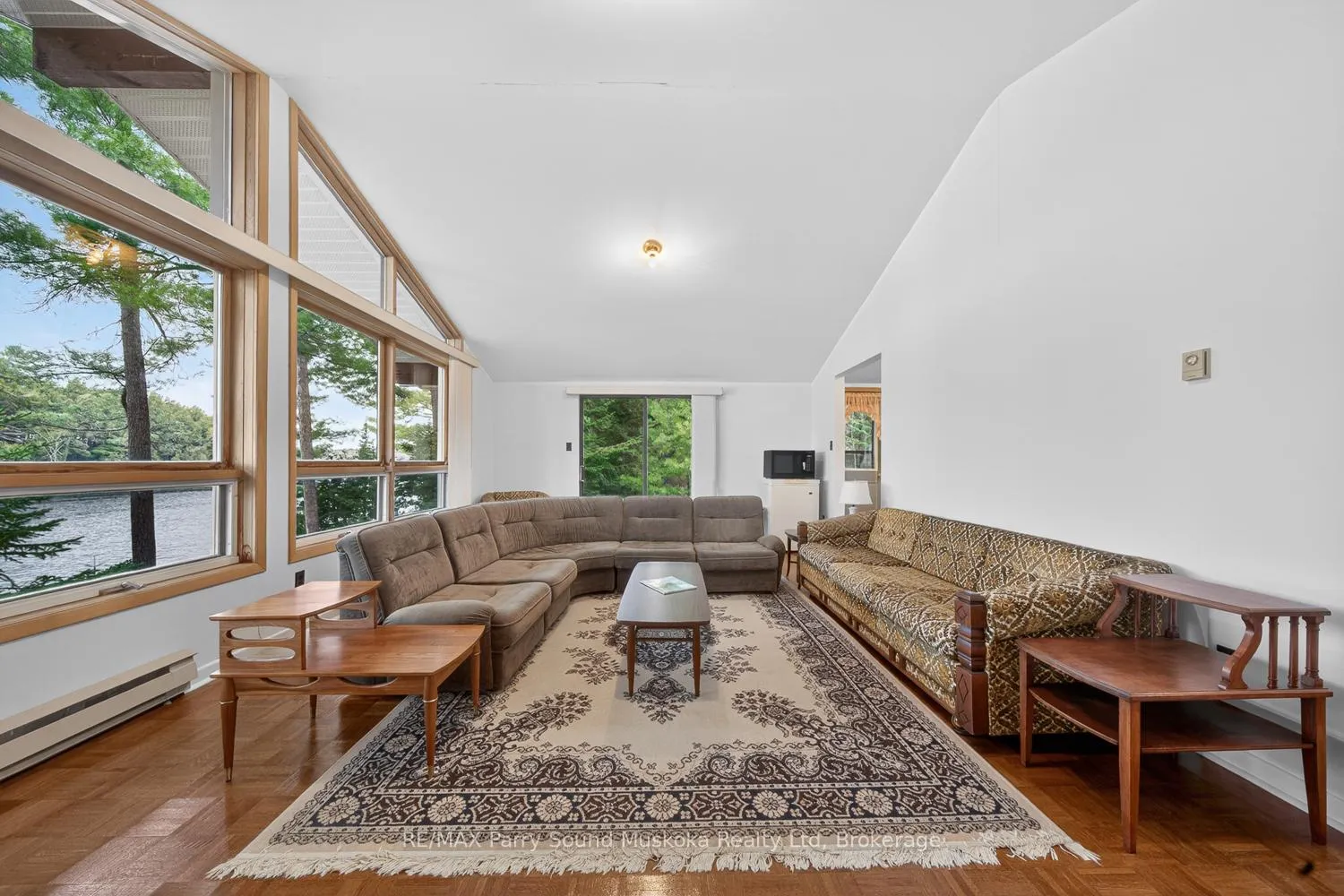 Photo 24 of 37 Smithpine Crescent, McKellar — HOMEH
