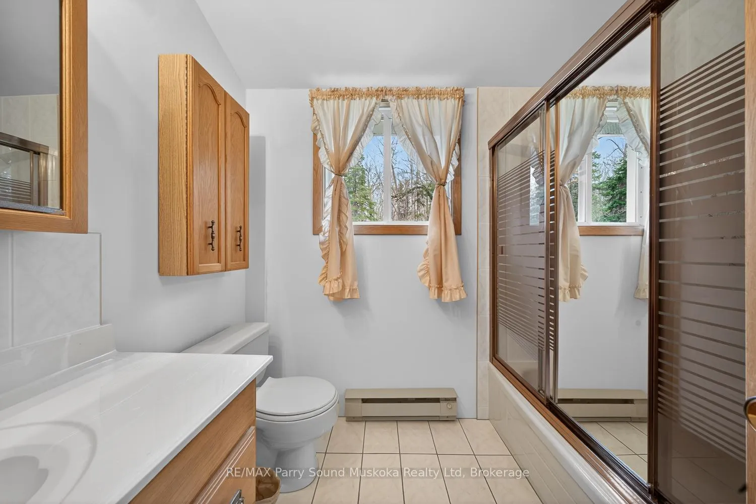 Photo 30 of 37 Smithpine Crescent, McKellar — HOMEH
