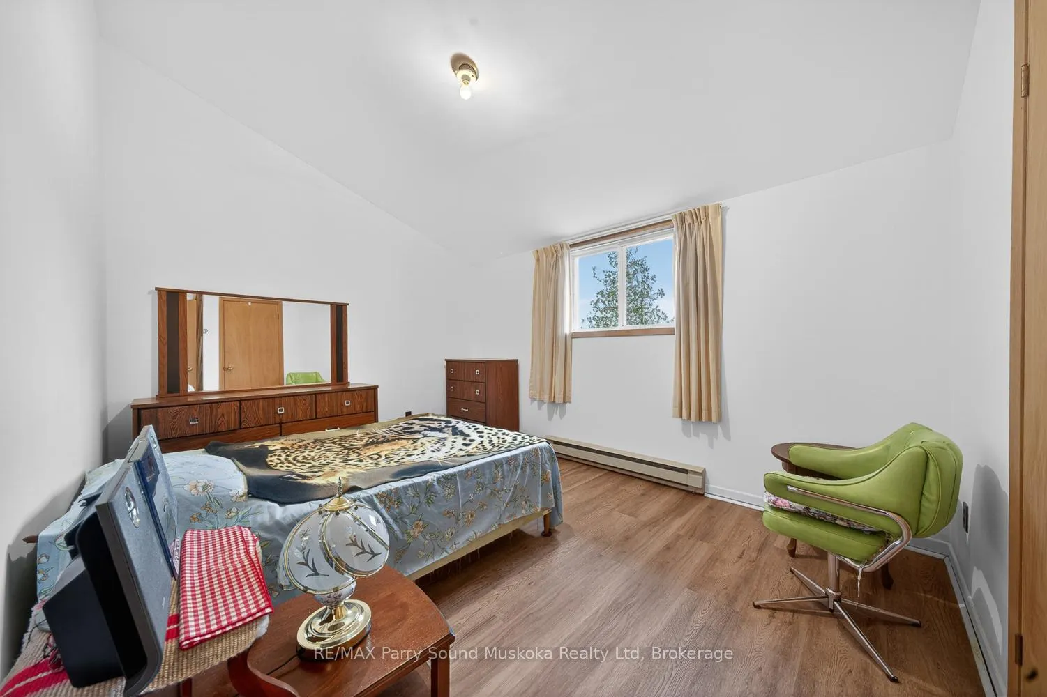 Photo 32 of 37 Smithpine Crescent, McKellar — HOMEH