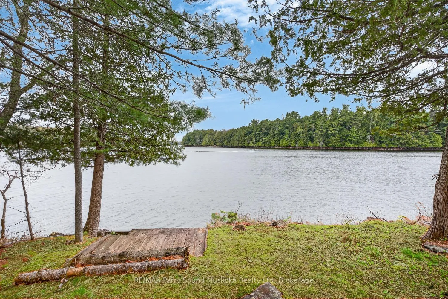 Photo 38 of 37 Smithpine Crescent, McKellar — HOMEH
