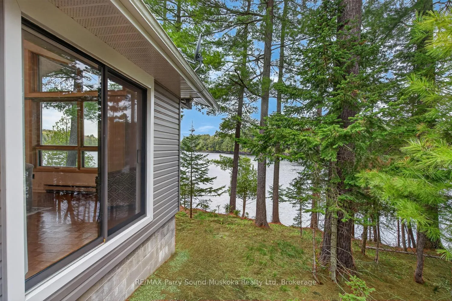 Photo 43 of 37 Smithpine Crescent, McKellar — HOMEH