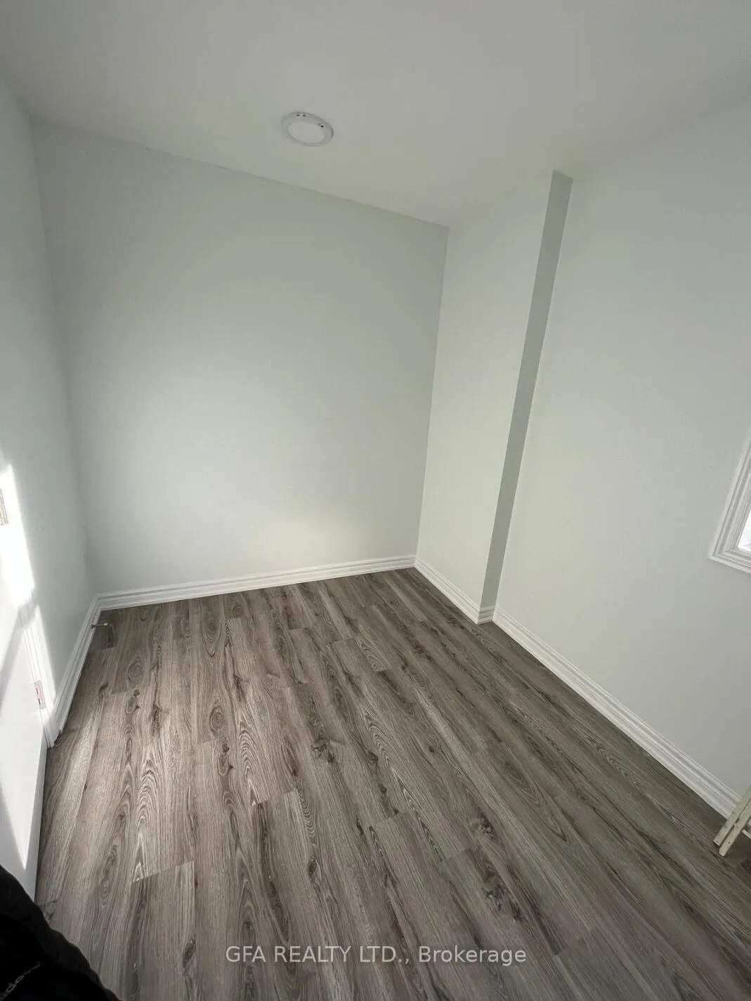 Photo 3 of Unit A, 299 Ottawa St Street, Hamilton, Crown Point — HOMEH