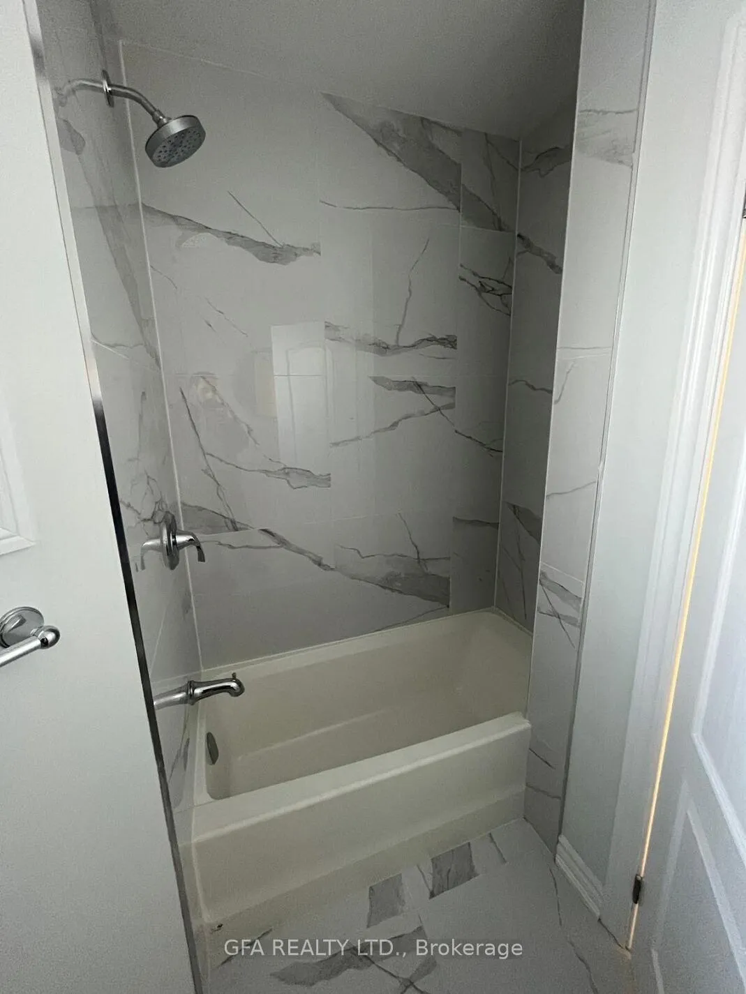 Photo 9 of Unit A, 299 Ottawa St Street, Hamilton, Crown Point — HOMEH