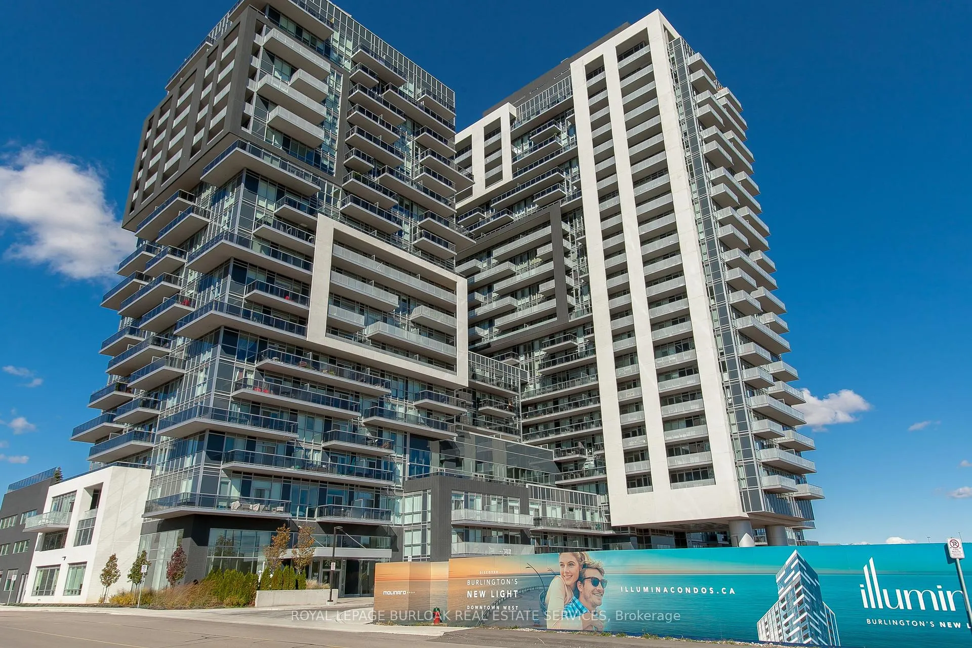 Front of Unit 1201, 2081 Fairview Street