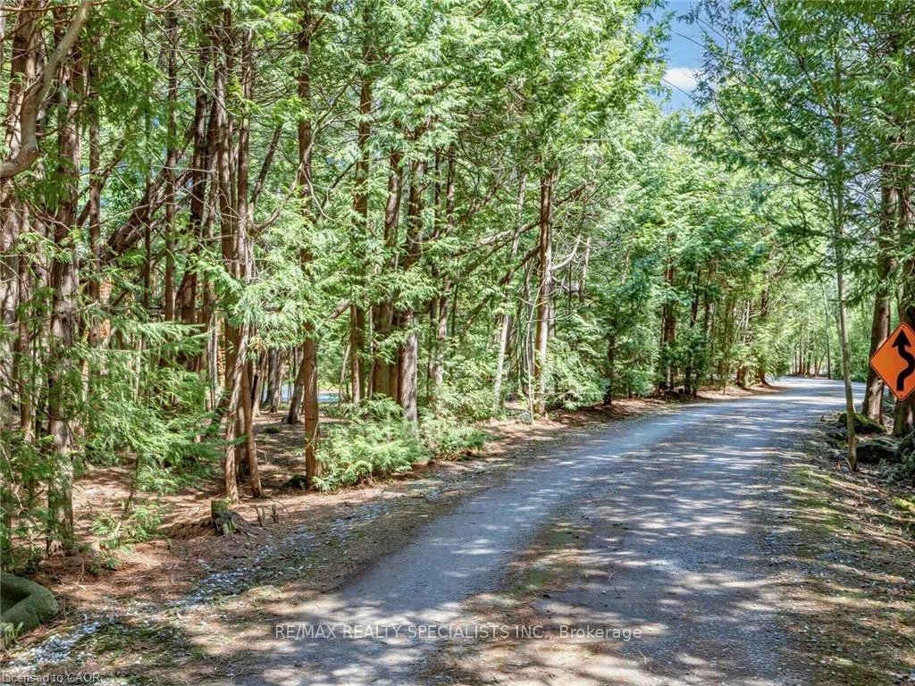 Photo 12 of 4911 Eighth Line, Erin, Rural Erin — HOMEH