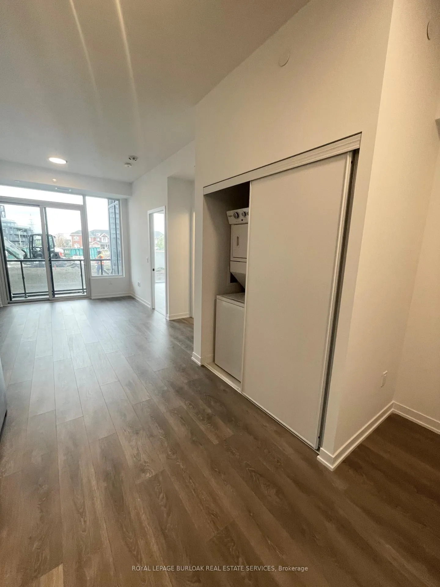 Photo 9 of Unit 126, 4878 Powers Common, Burlington, Alton — HOMEH